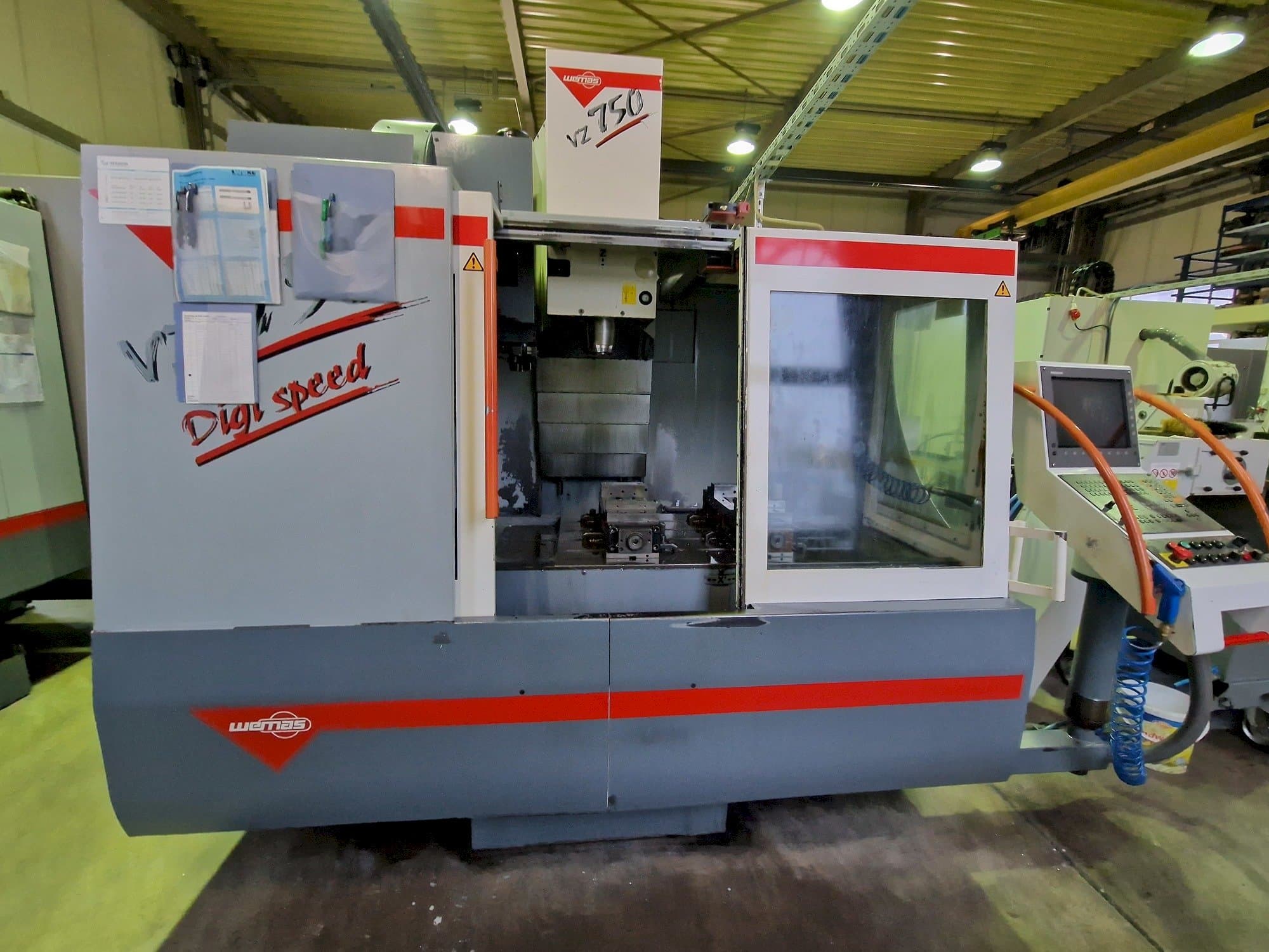 Mašīnas WEMAS VZ 750 pretskats