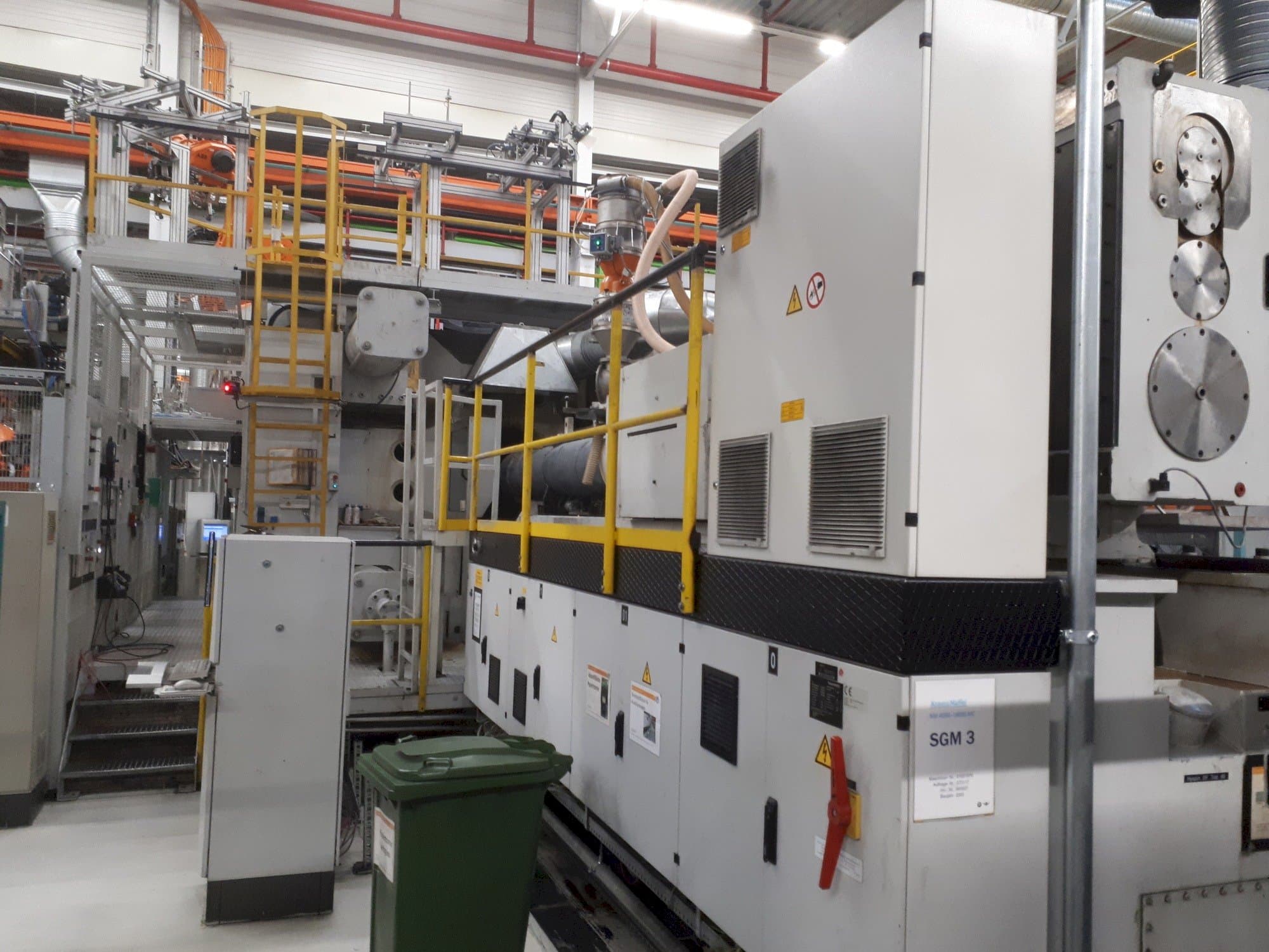 Mašīnas Krauss Maffei 4000-19000 MC  pretskats