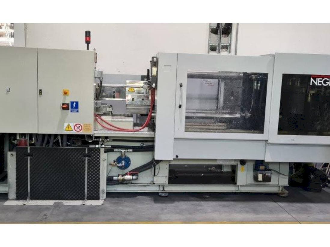 Mašīnas Negri Bossi V210 pretskats