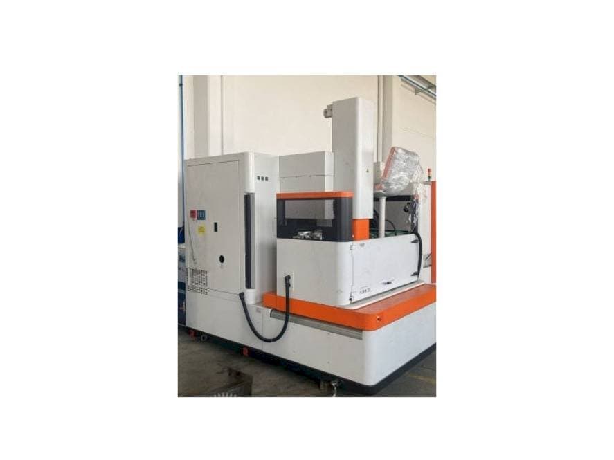 Mašīnas AgieCharmilles FORM 30 pretskats