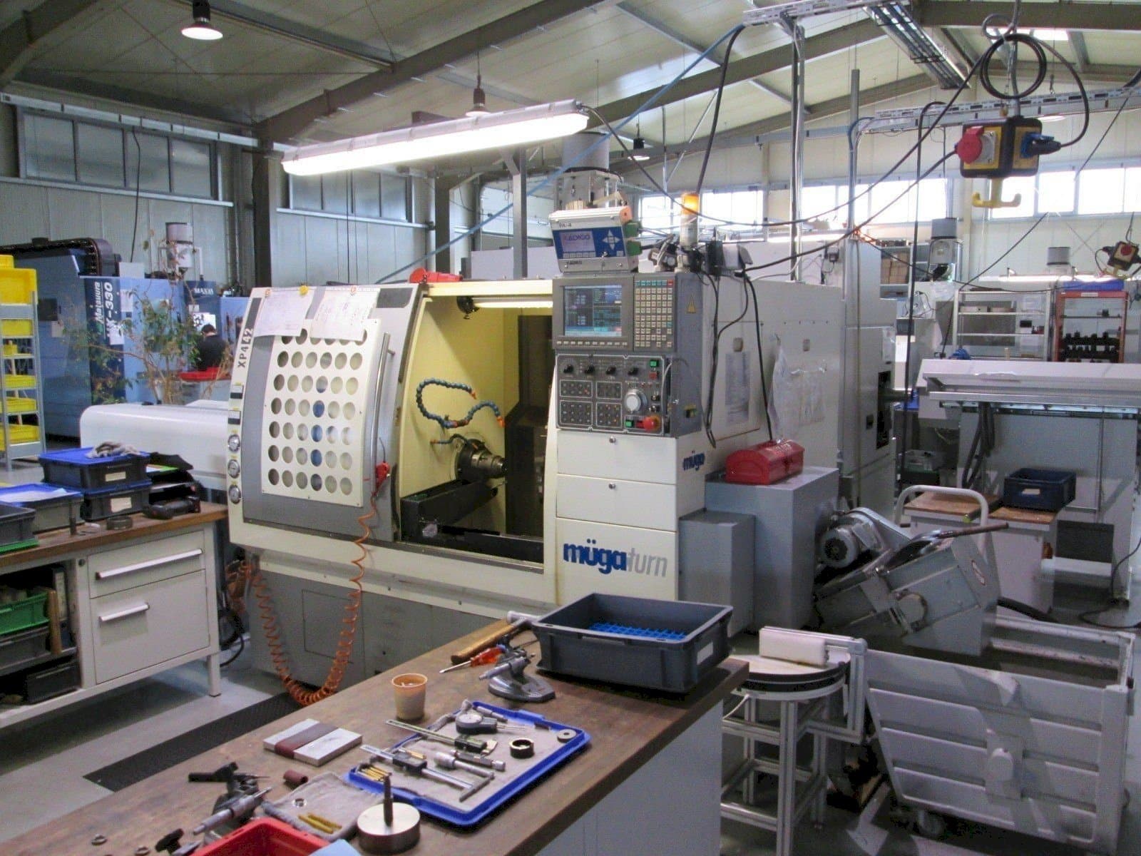 Mašīnas Muga XP4 – 42SM pretskats