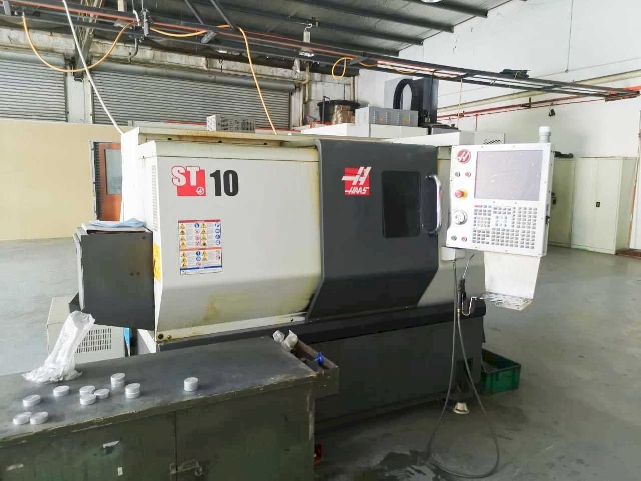 Mašīnas HAAS ST-10 pretskats