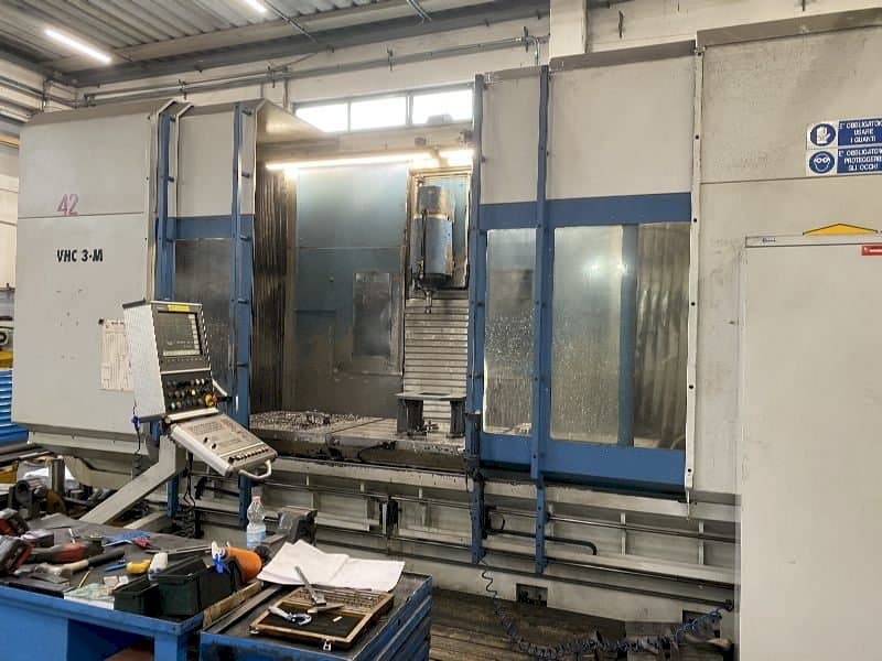 Mašīnas AXA VHC 3M/2E  pretskats