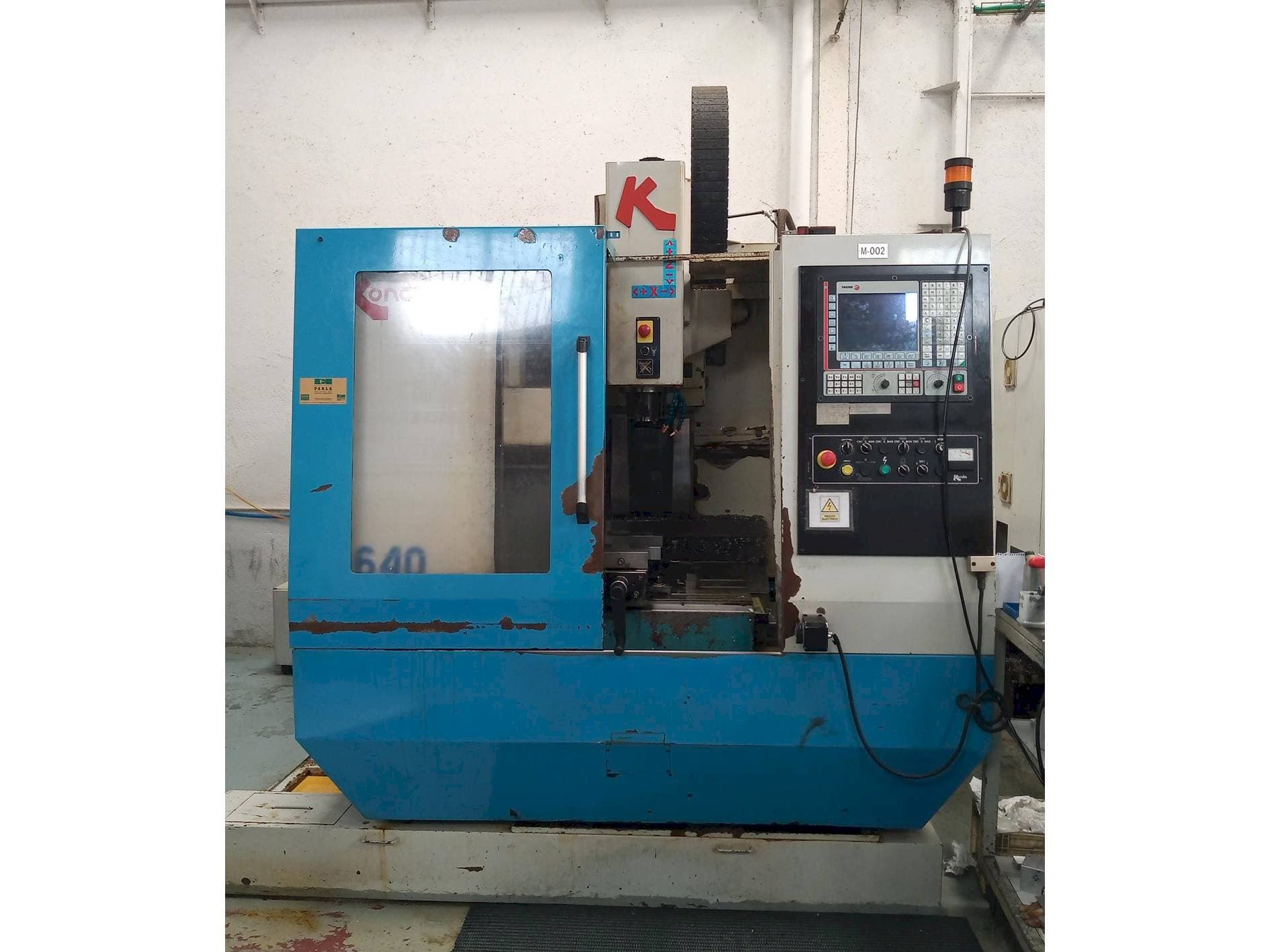 Mašīnas KONDIA B-640 pretskats