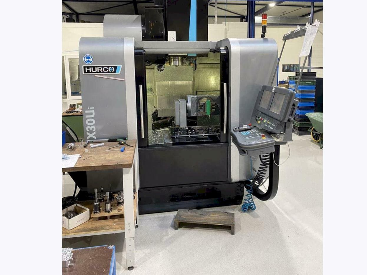 Mašīnas Hurco VMX30 Ui  pretskats