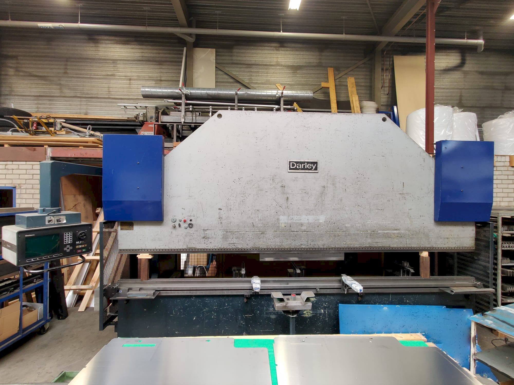 Mašīnas Darley EHP150 43/37 pretskats