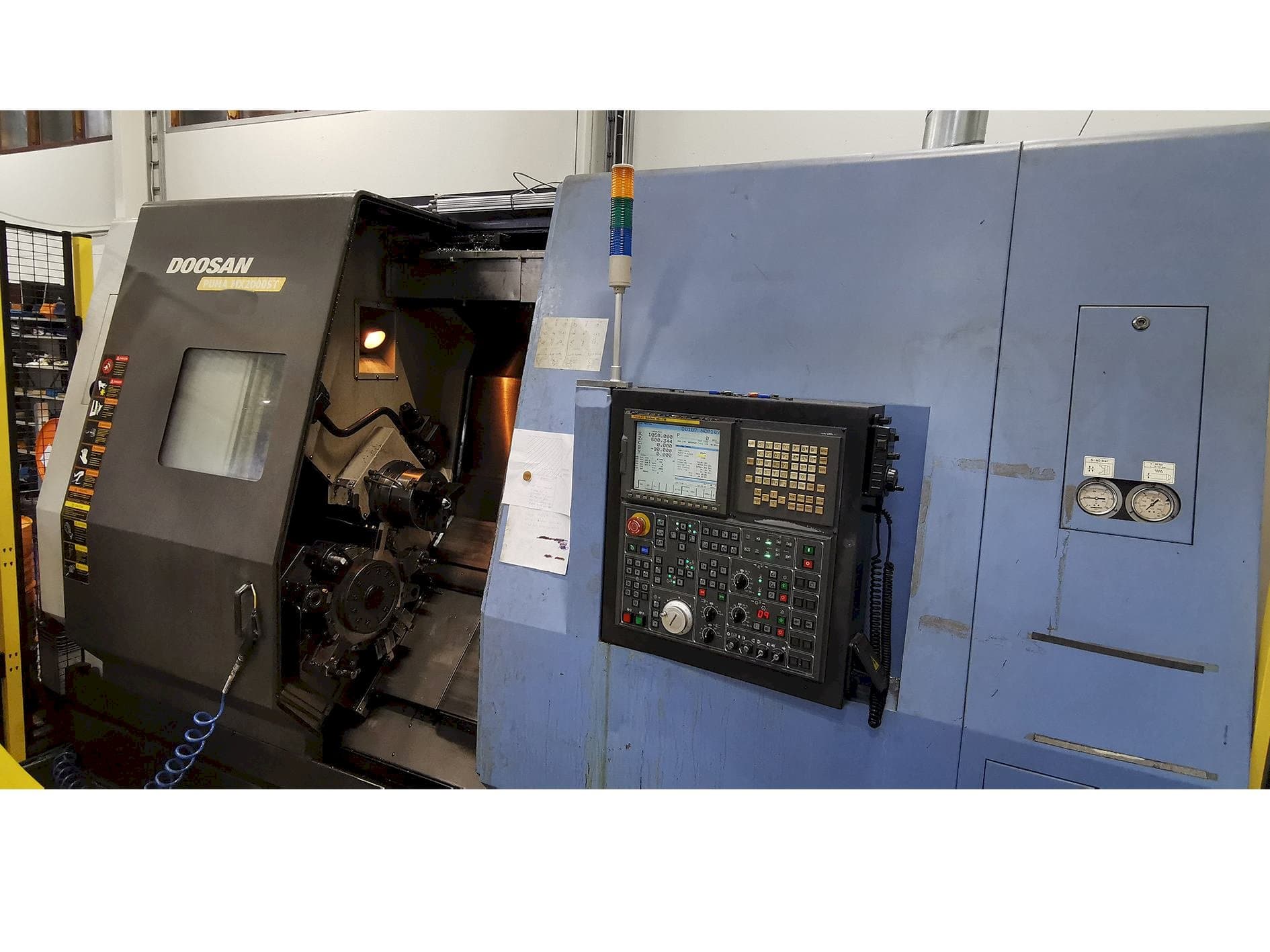 Mašīnas Doosan Puma MX 2000 ST pretskats