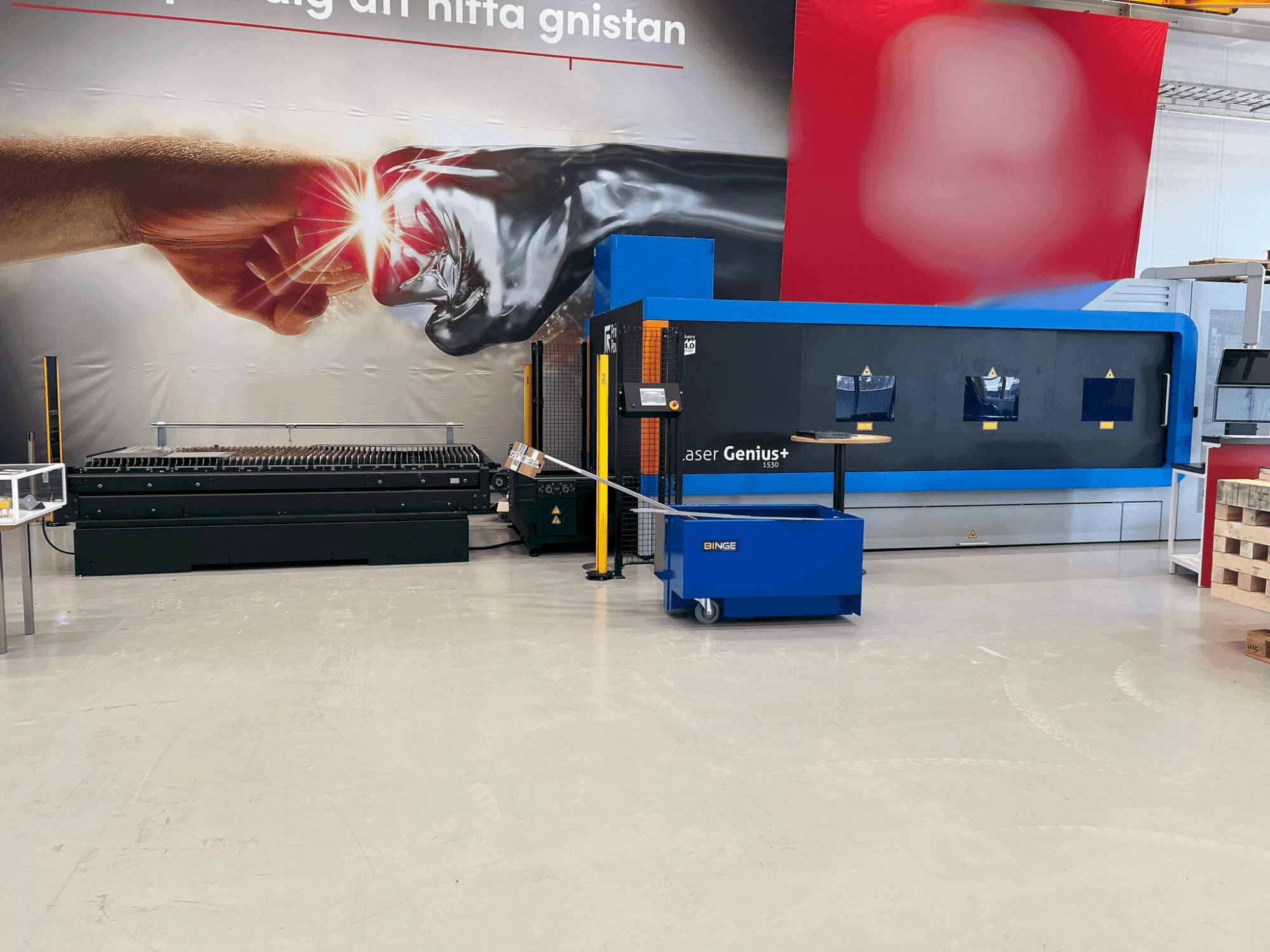 Mašīnas Prima Power Laser Genius + 1530 pretskats