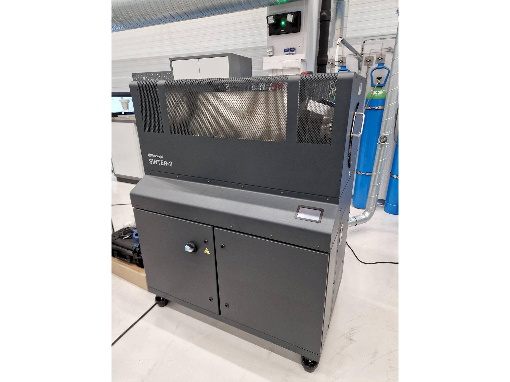 Mašīnas MARKFORGED Metal X pretskats