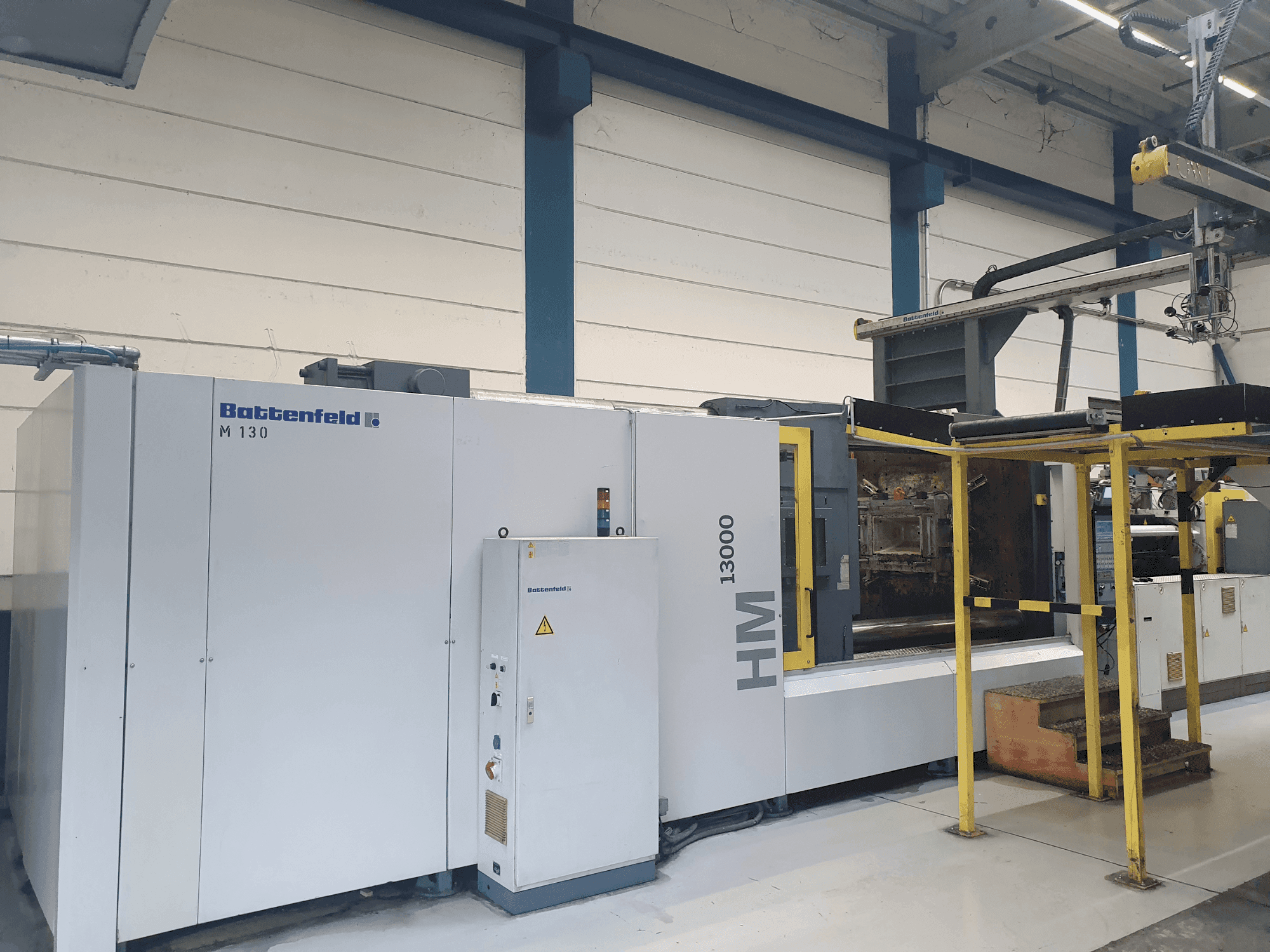 Mašīnas Battenfeld HM 13000/12000 pretskats