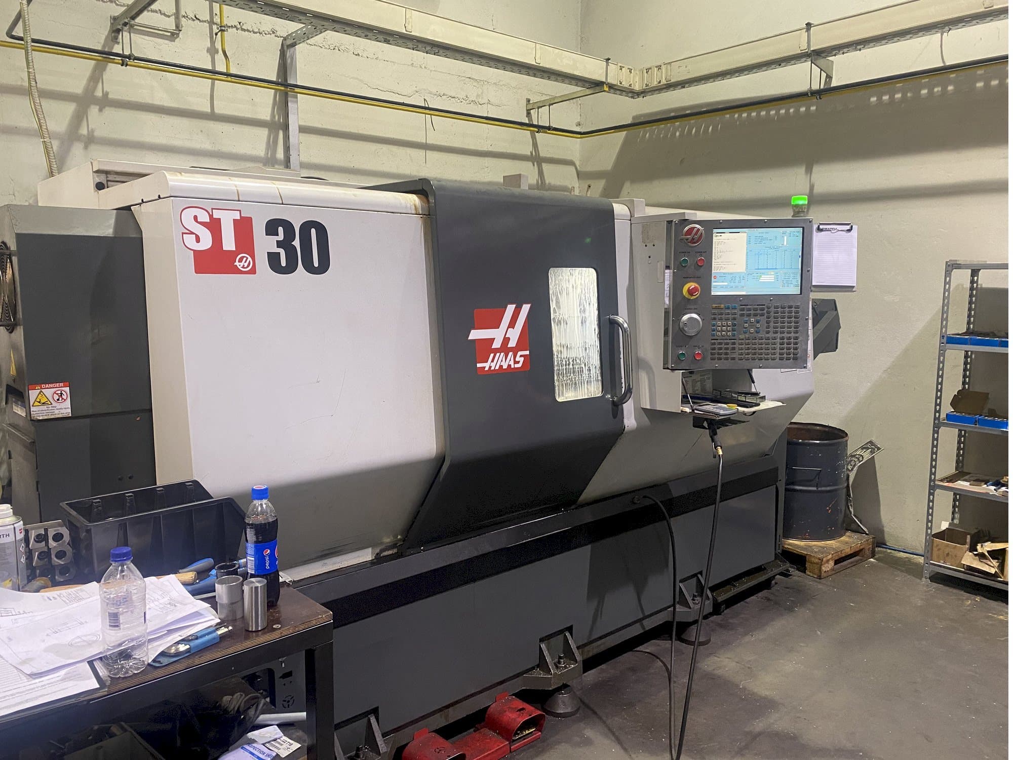 Mašīnas HAAS ST 30 pretskats