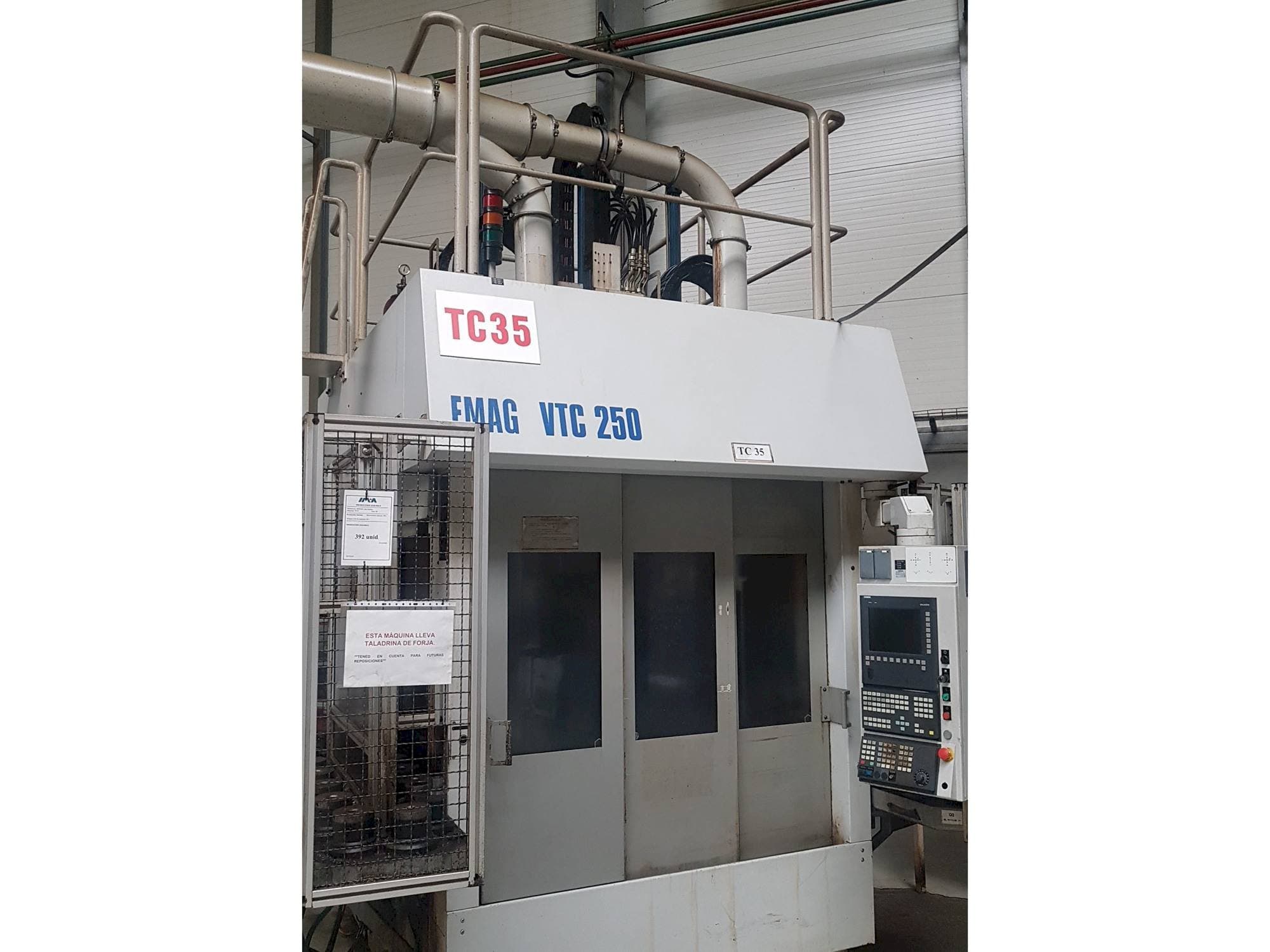 Mašīnas EMAG VTC 250 pretskats