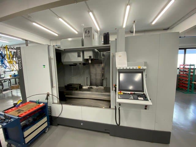 Mašīnas STYLE MC 1500 pretskats