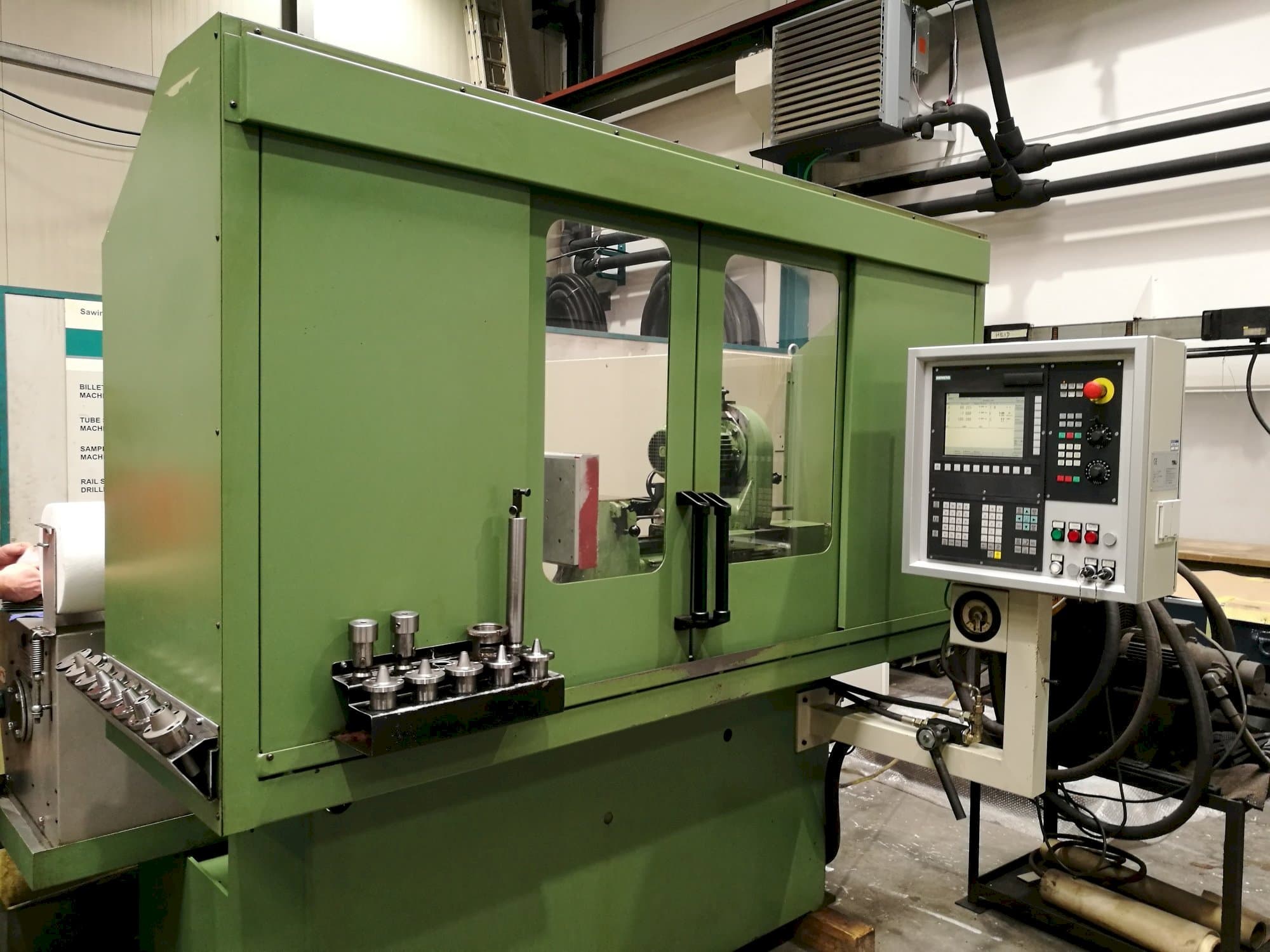 Mašīnas TTB M10 400 NC pretskats