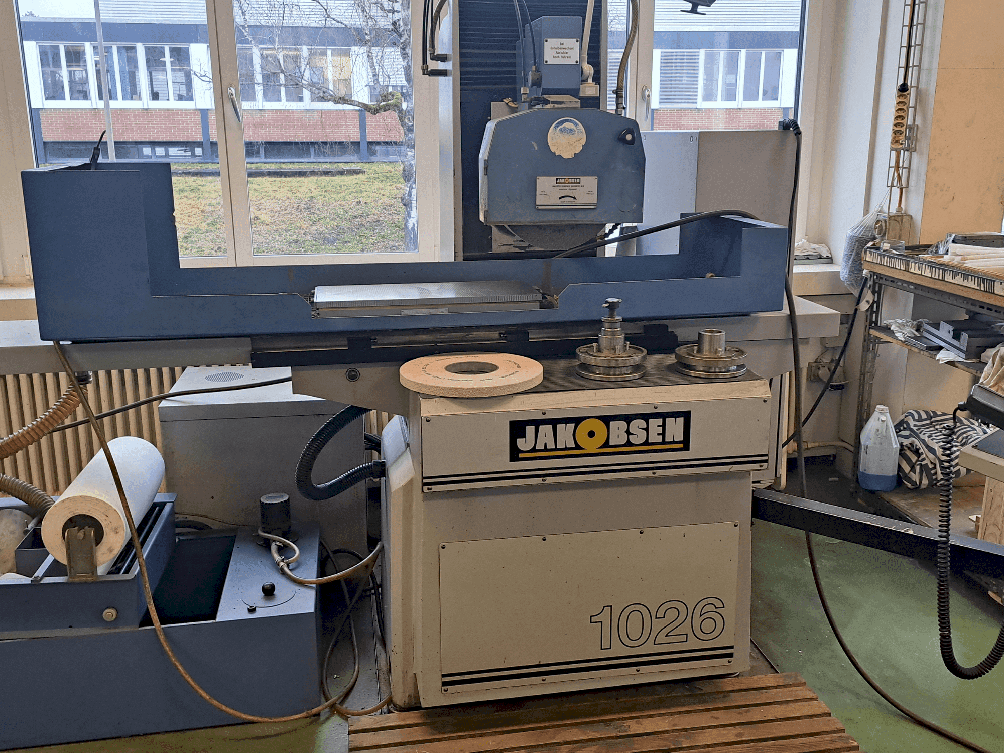 Mašīnas JAKOBSEN AC-1026 pretskats