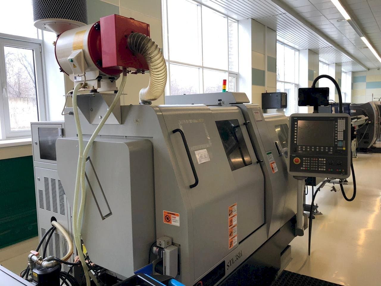 Mašīnas Hanwha STL 38H pretskats