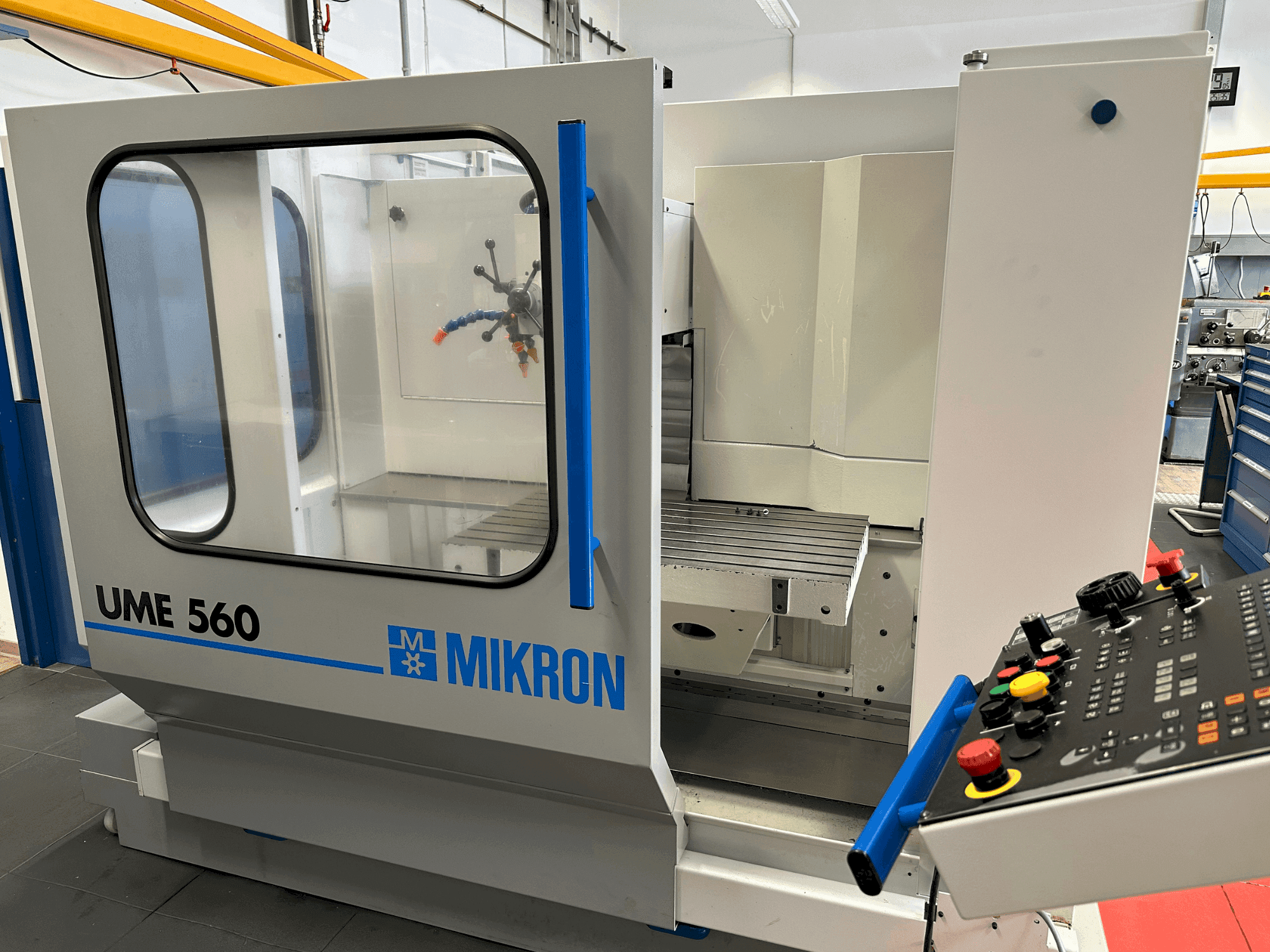 Mašīnas MIKRON UME-560  pretskats