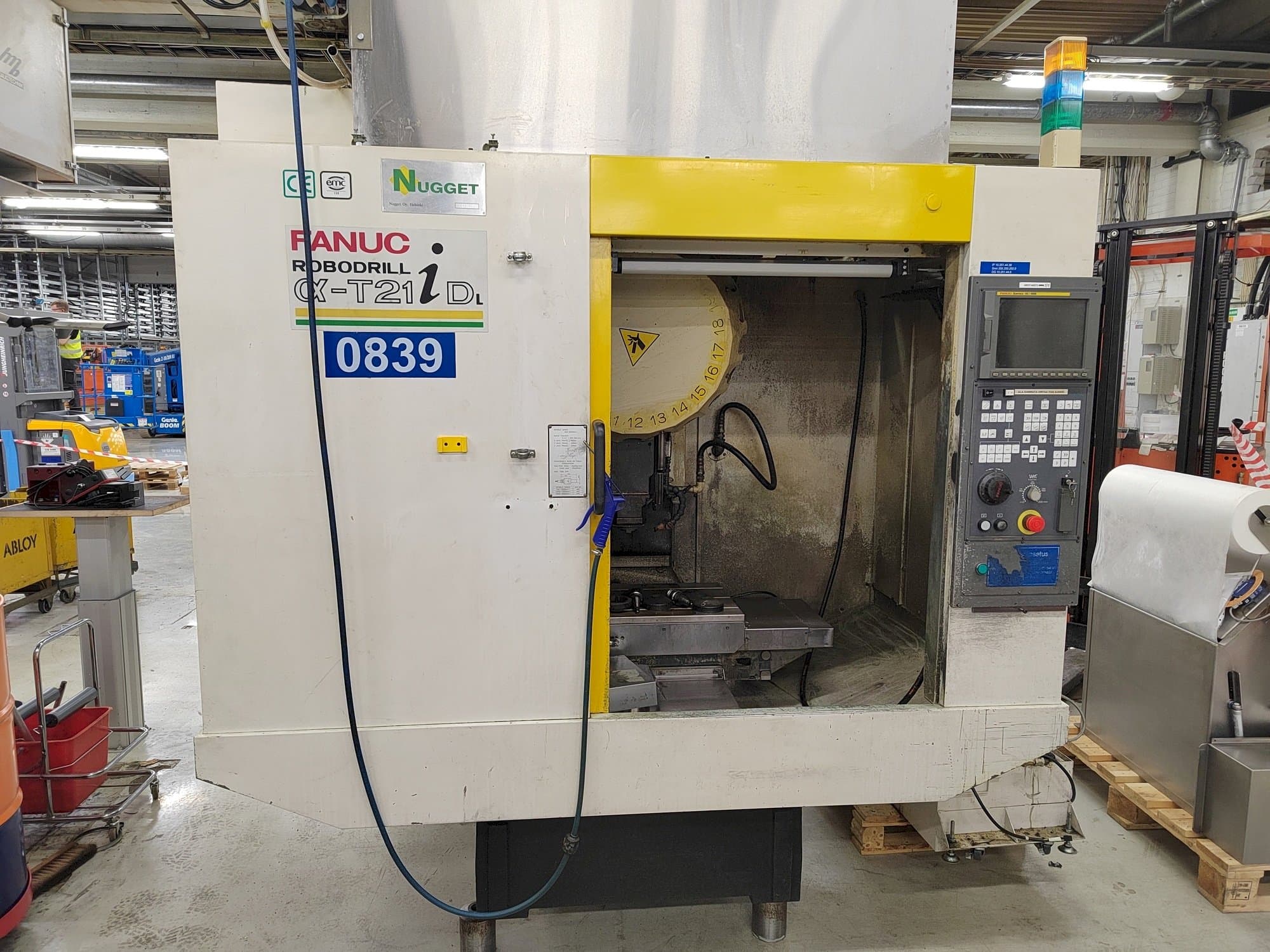 Mašīnas FANUC Robodrill Alpha-T21iDL pretskats