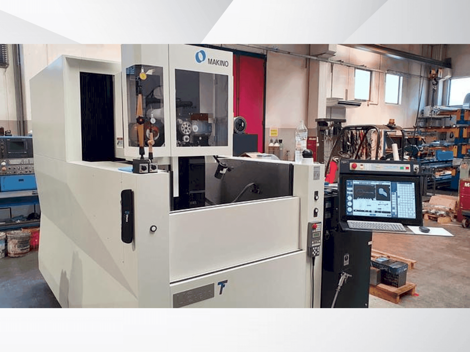 Mašīnas Makino U6 HEAT pretskats