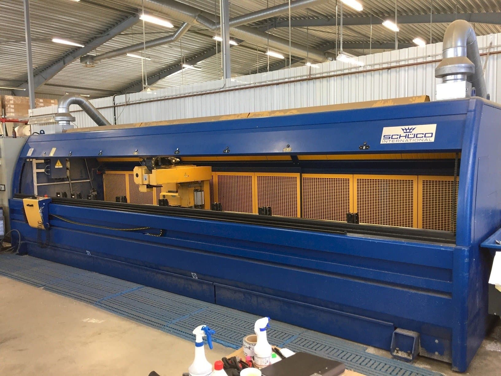 Mašīnas Emmegi Comet  pretskats