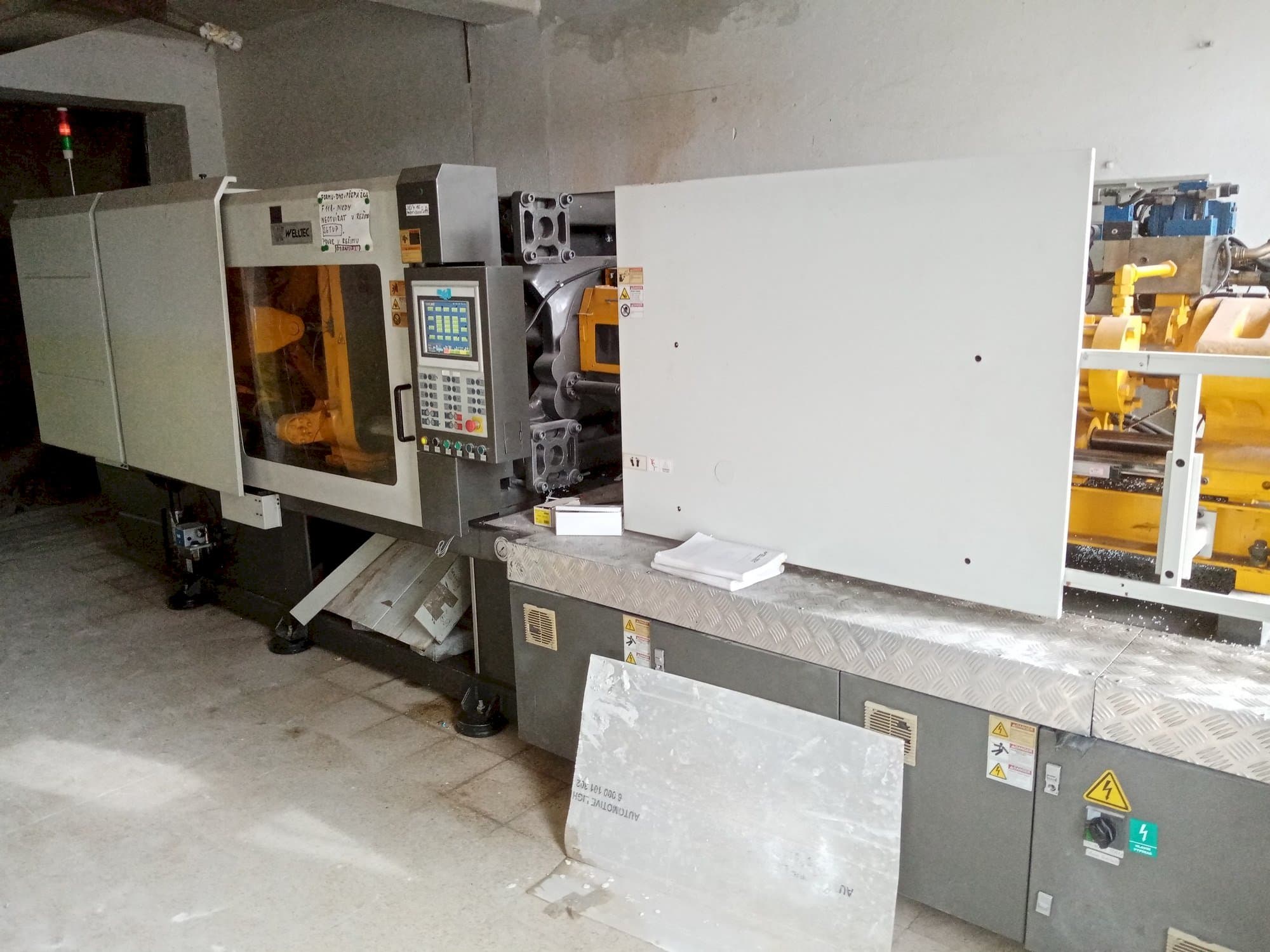 Mašīnas Welltec 320F2 pretskats
