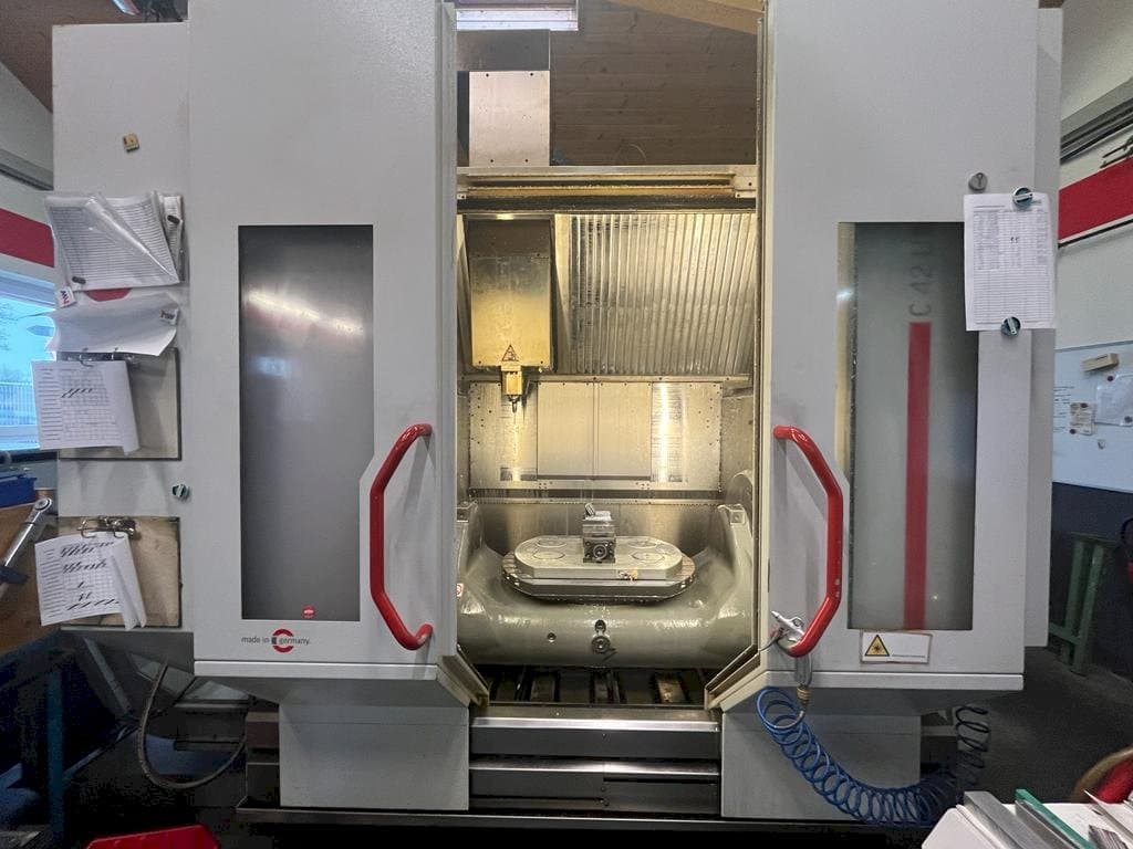 Mašīnas HERMLE C42 U  pretskats