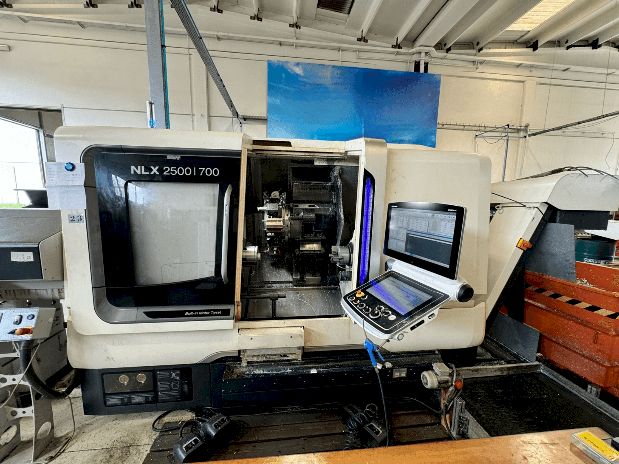 Mašīnas DMG MORI NLX2500SY/700 pretskats