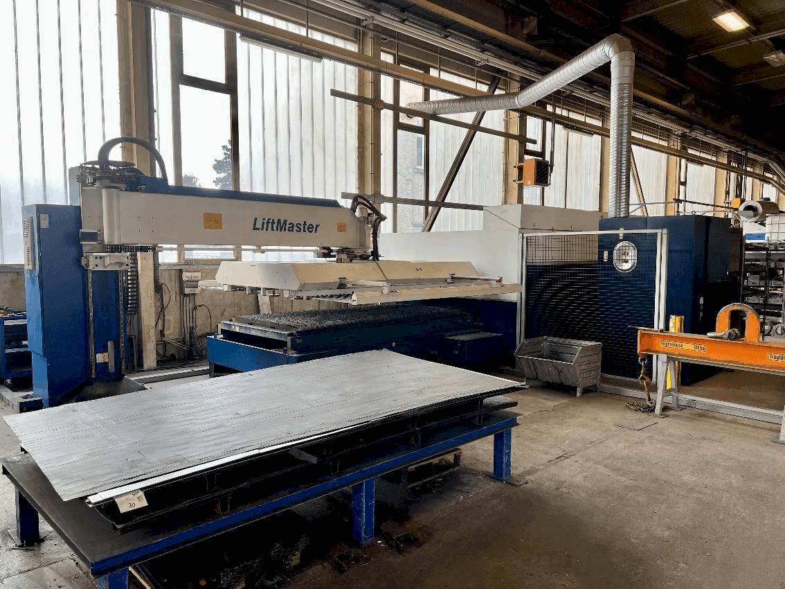 Mašīnas TRUMPF TruLaser 3030 Fiber pretskats