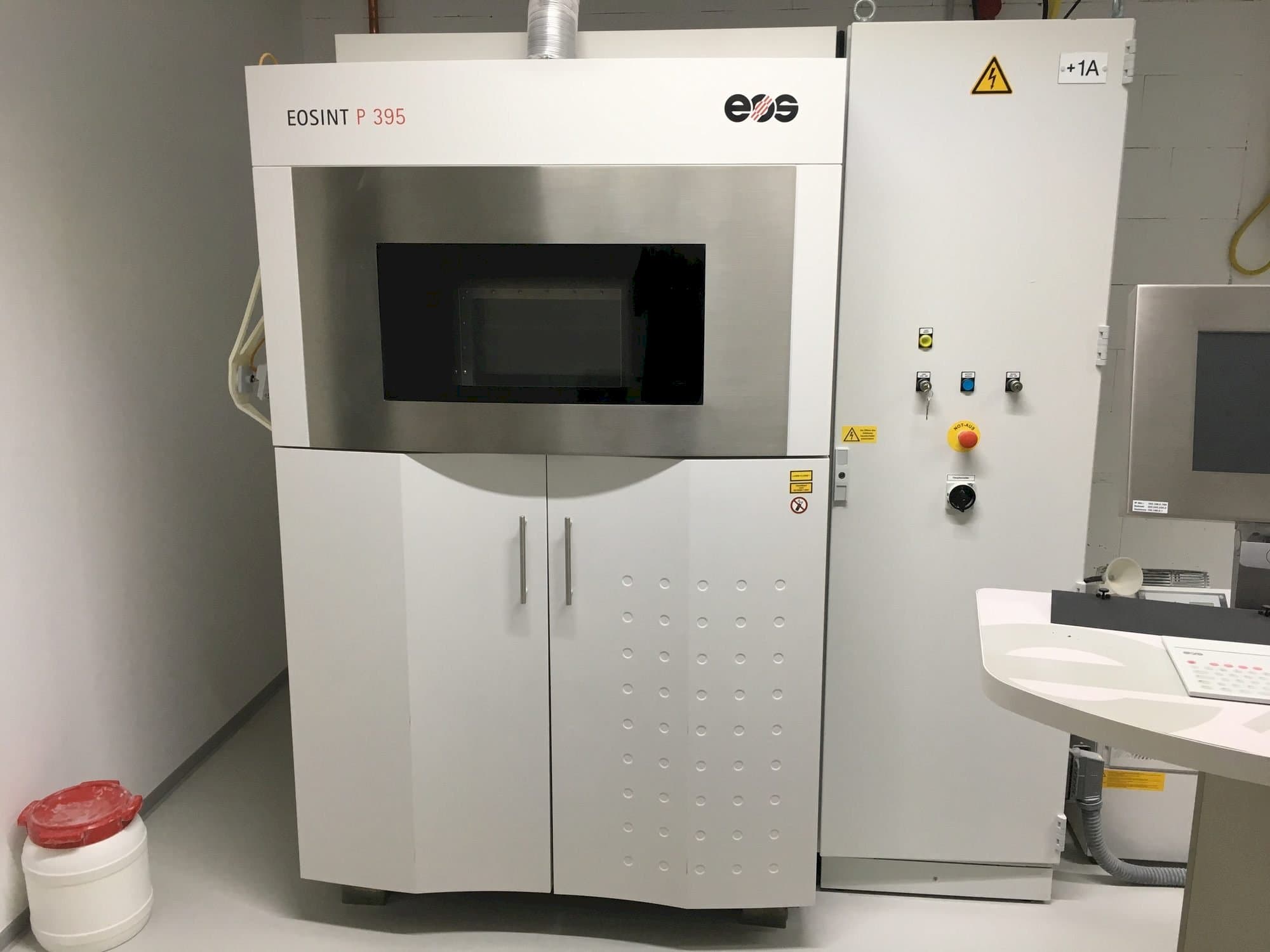 Mašīnas EOS EOSINT P 395  pretskats