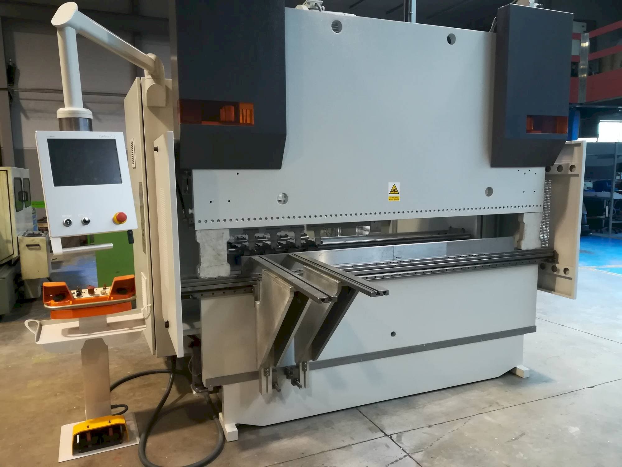 Mašīnas LVD LVD PPEB 80/25 CAD-CNC pretskats