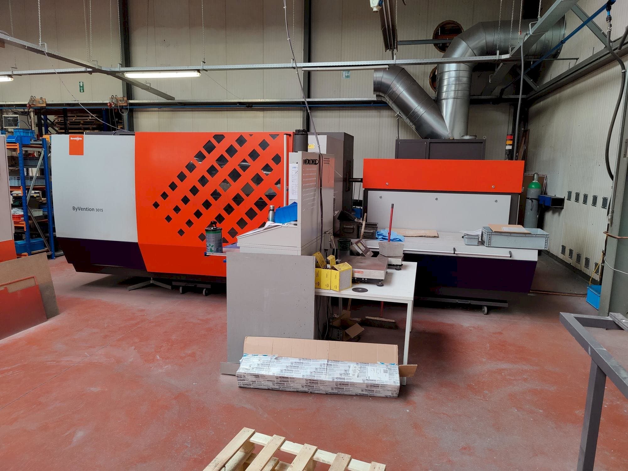 Mašīnas Bystronic ByVention 3015 pretskats