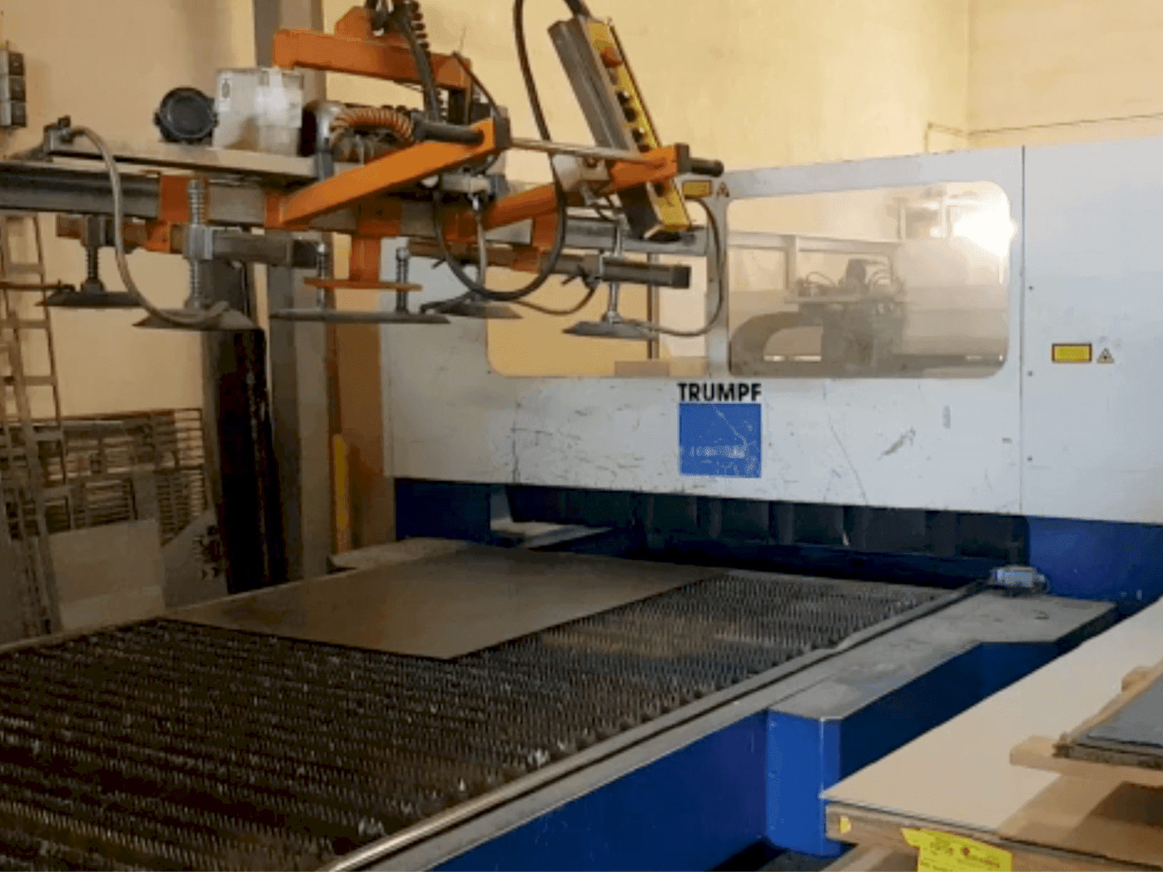 Mašīnas Trumpf Trumatic L3030 pretskats