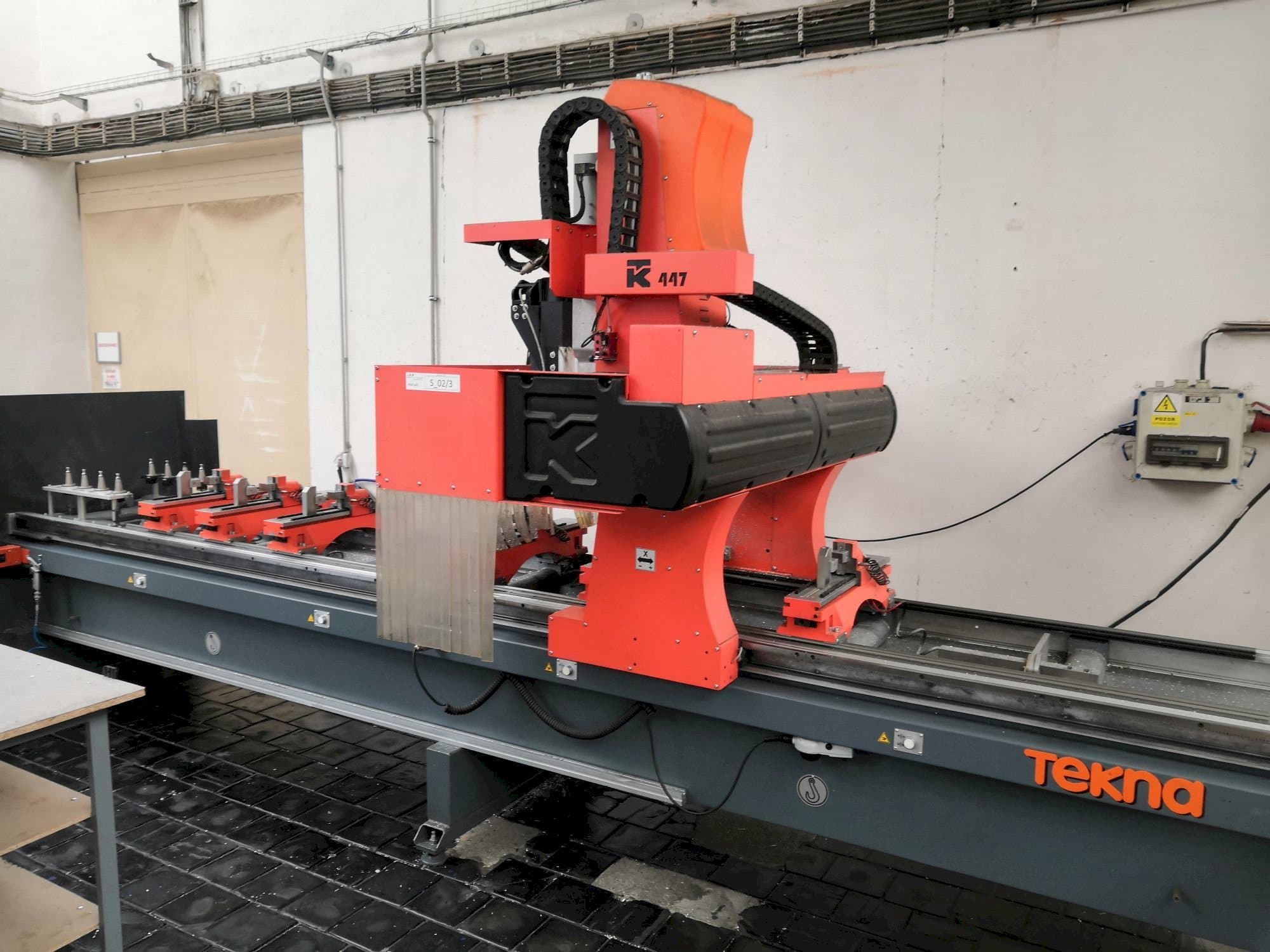 Mašīnas Tekna TK447/4 pretskats