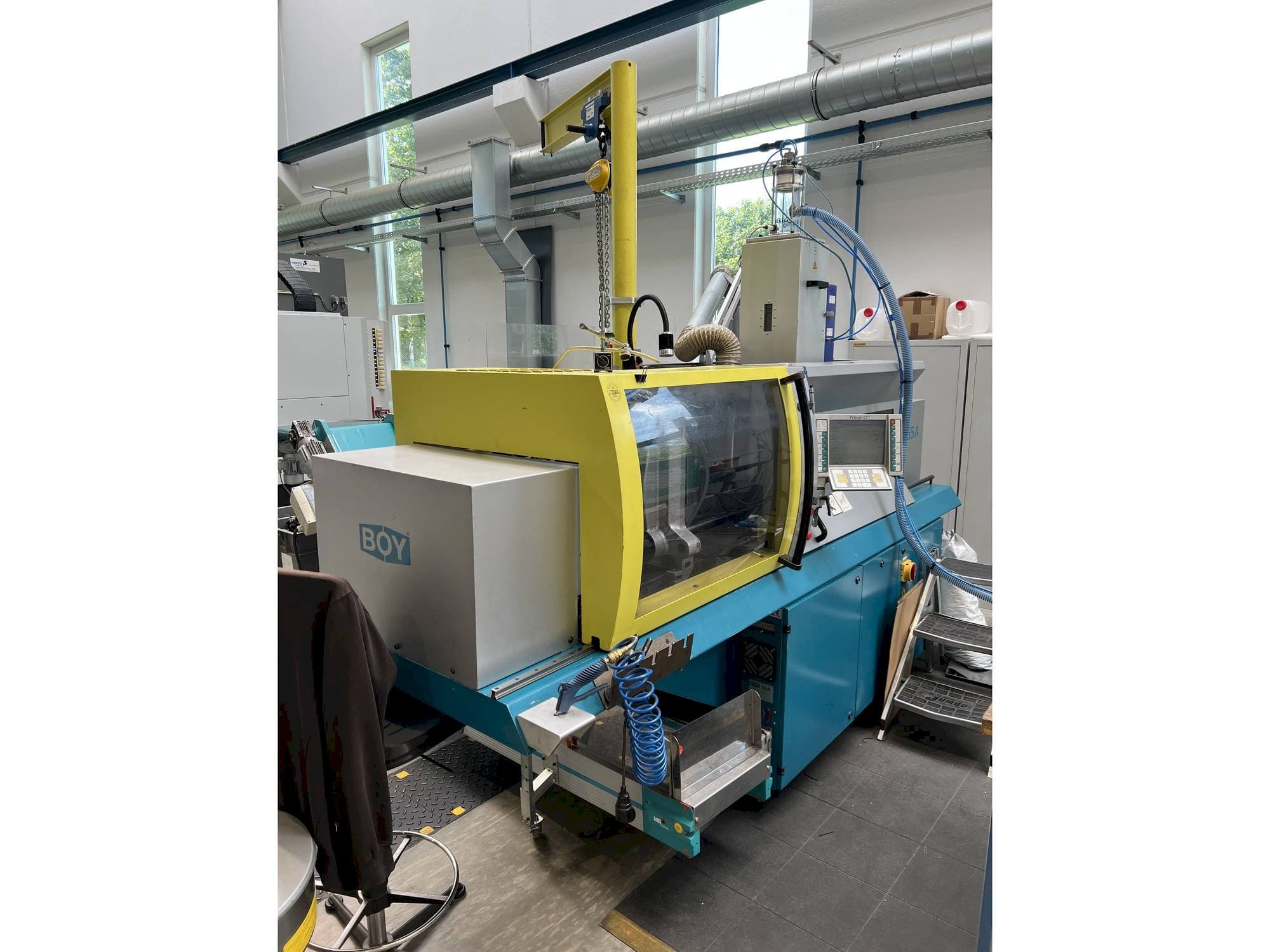 Mašīnas BOY 55A skats no kreisās puses