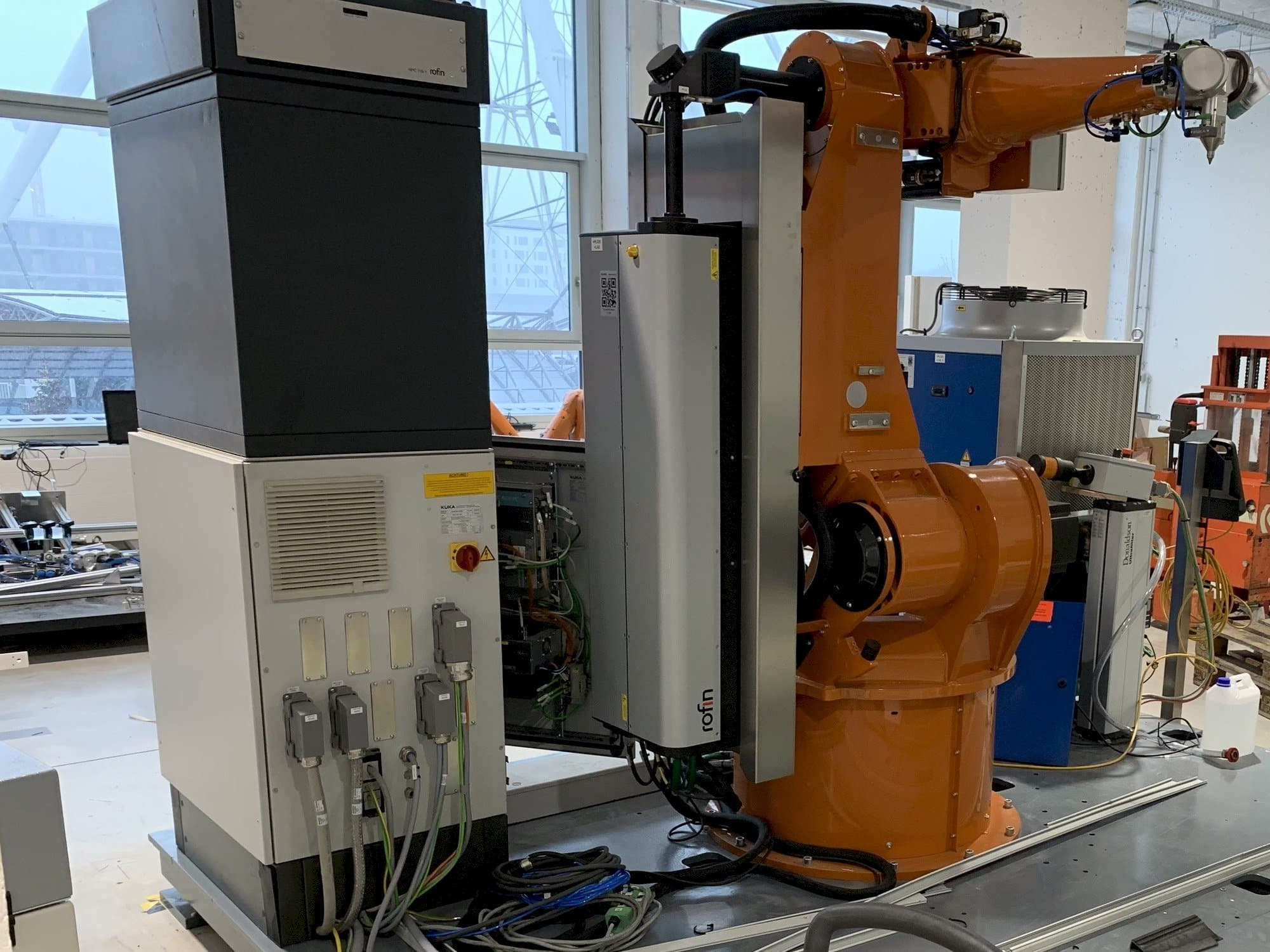 Mašīnas Reis Robotics Laserroboter RV6L pretskats