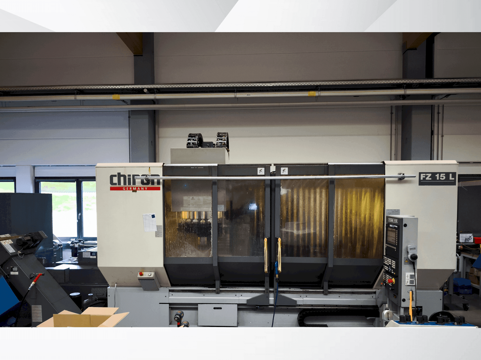 Mašīnas CHIRON FZ 15 L pretskats