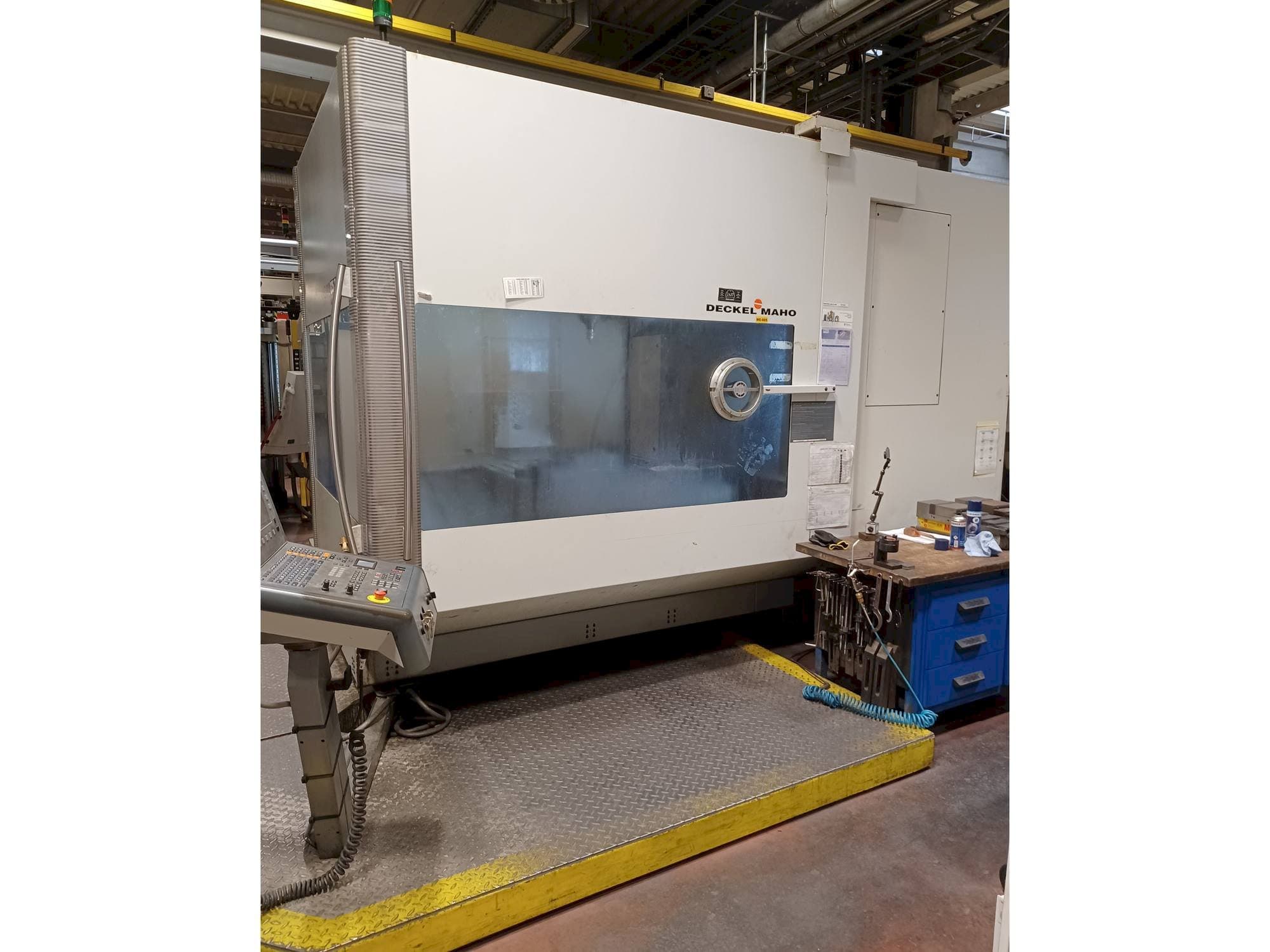 Mašīnas DECKEL MAHO DMU 125 T hi-dyn pretskats