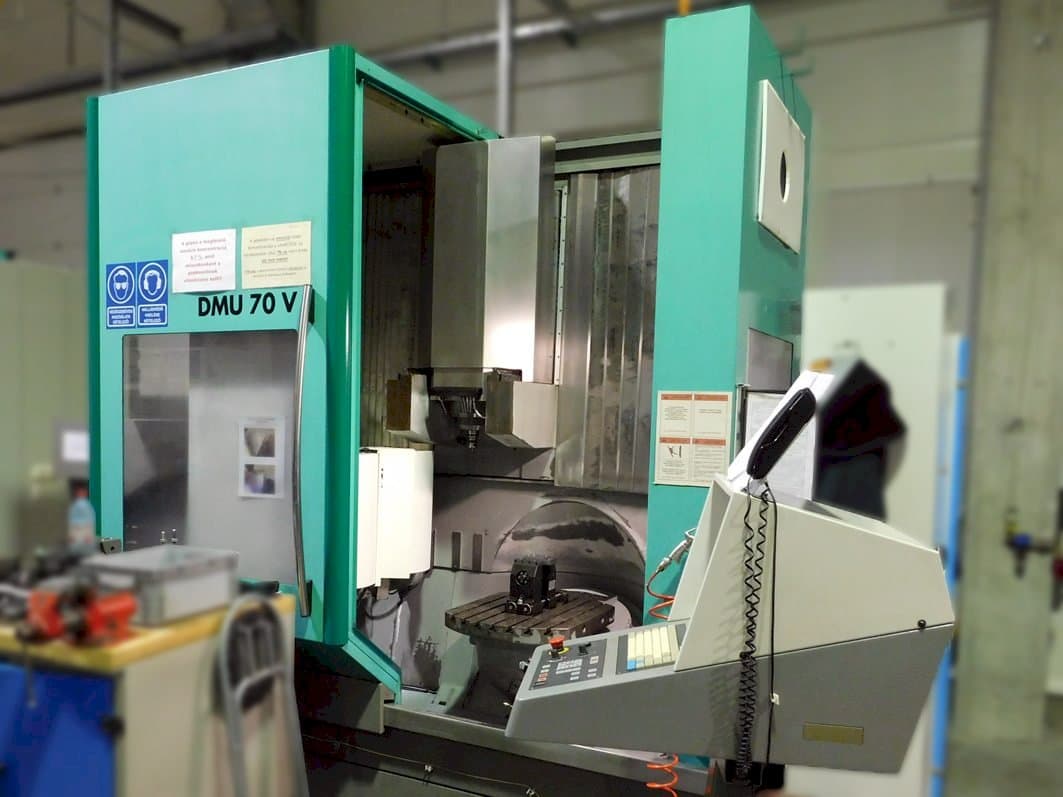 Mašīnas DMG DMU 70 V  pretskats