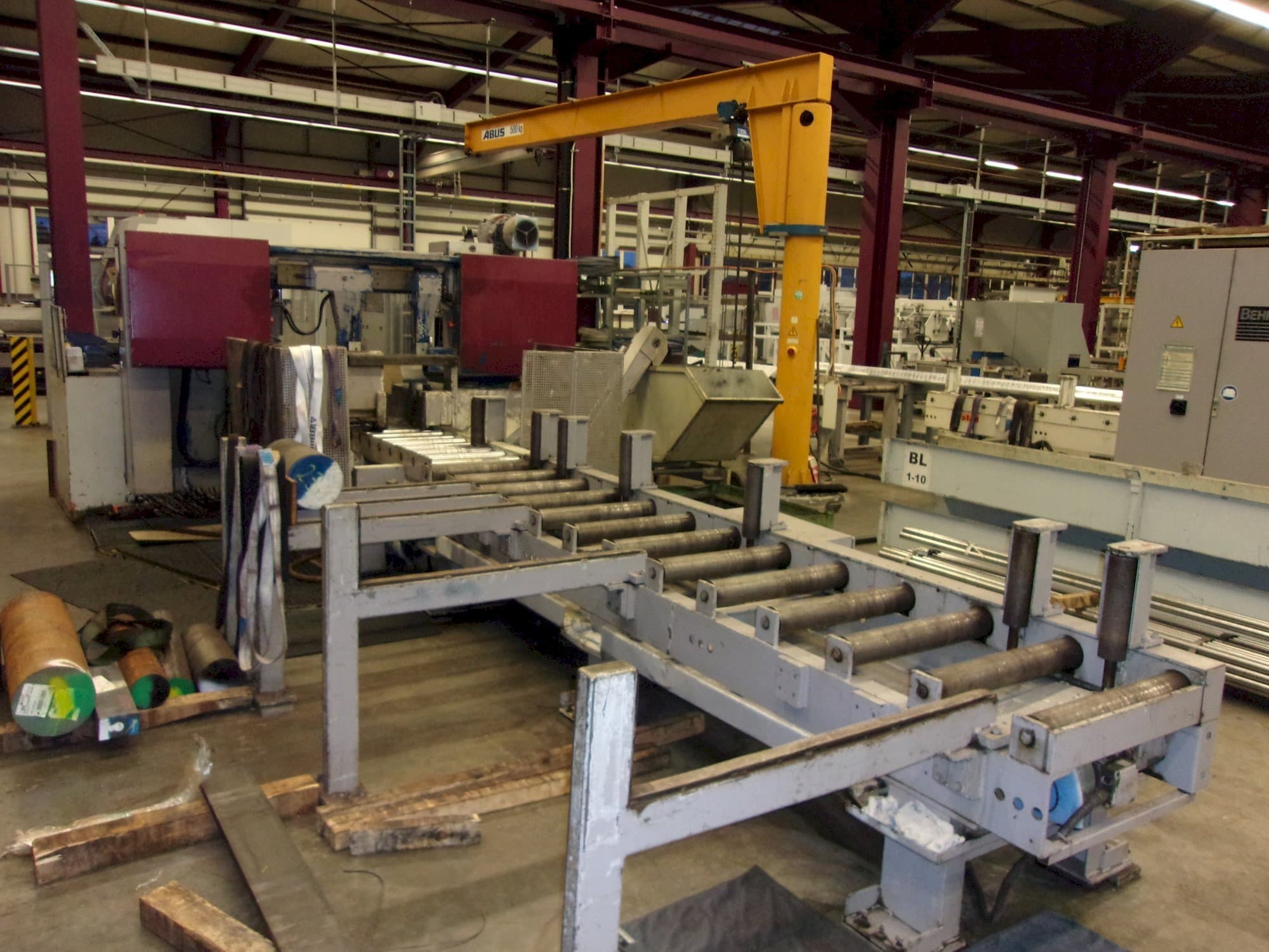 Mašīnas KASTO HBA420 AU pretskats