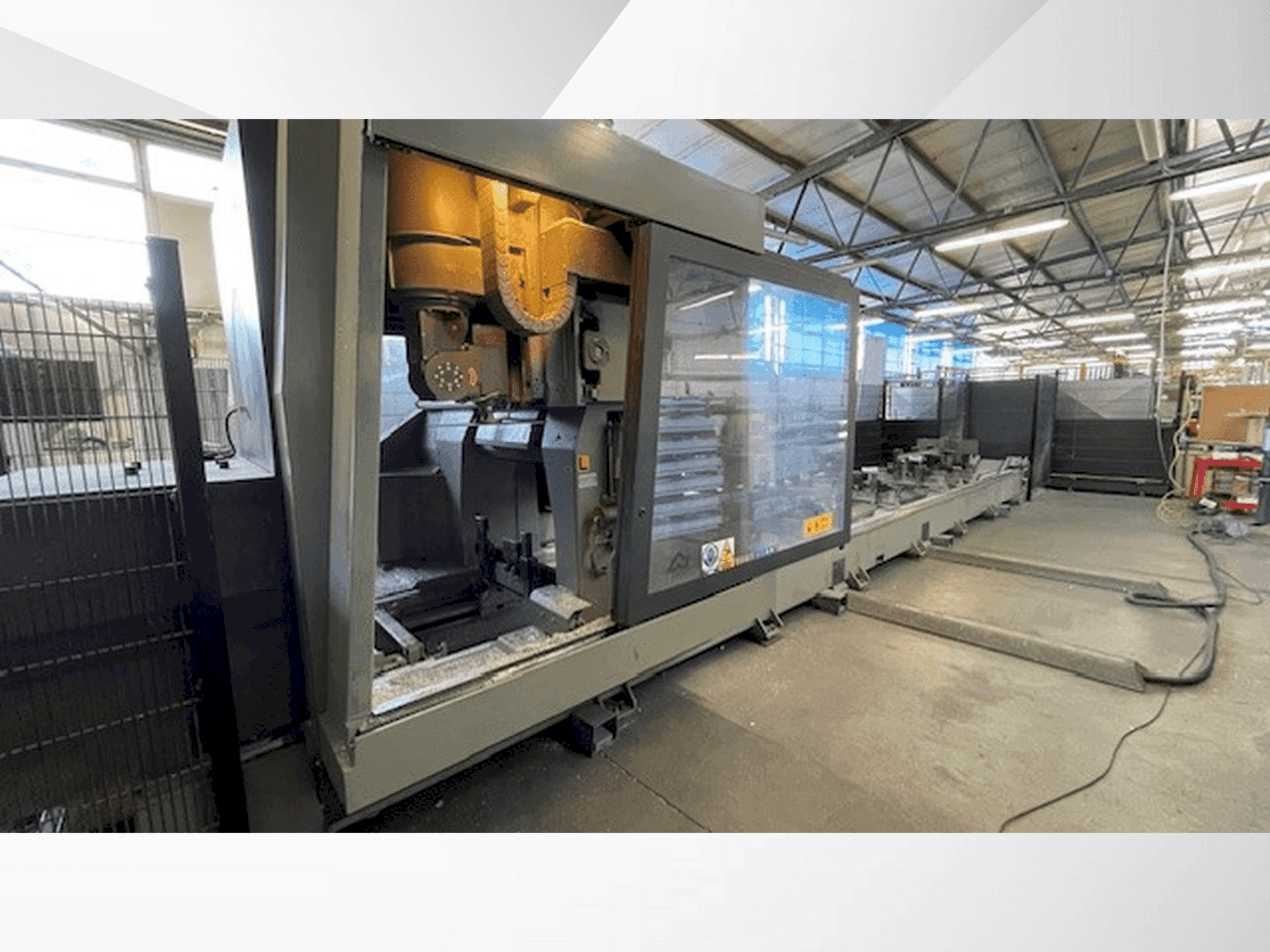 Mašīnas Emmegi SATELLITE XT 7800  pretskats