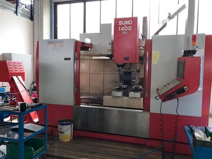 Mašīnas Eumach SUMO 1400  pretskats