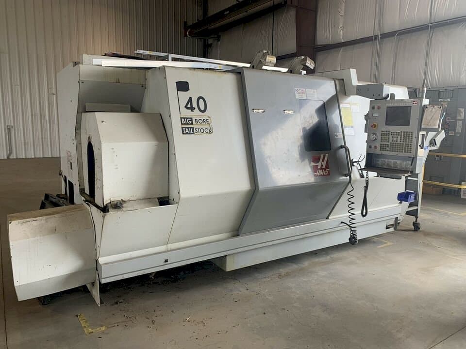 Mašīnas HAAS SL-40TB pretskats
