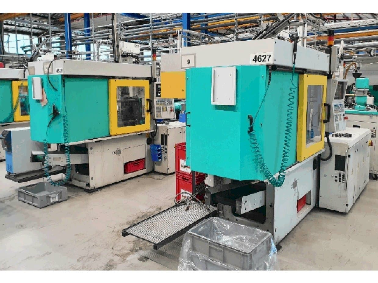 Mašīnas Arburg 320 C 600-250 kreisās malas skats