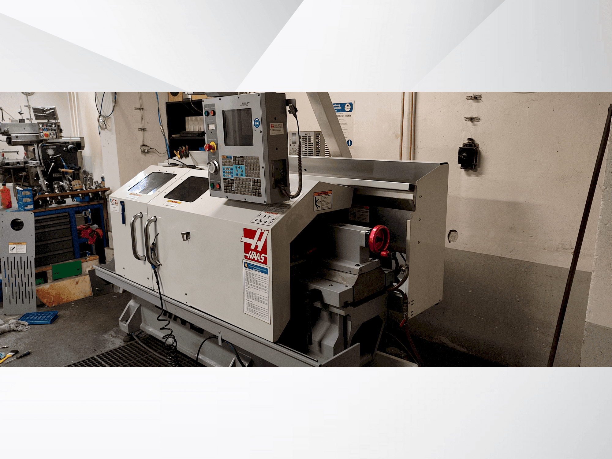 Mašīnas HAAS TL-2HE pretskats