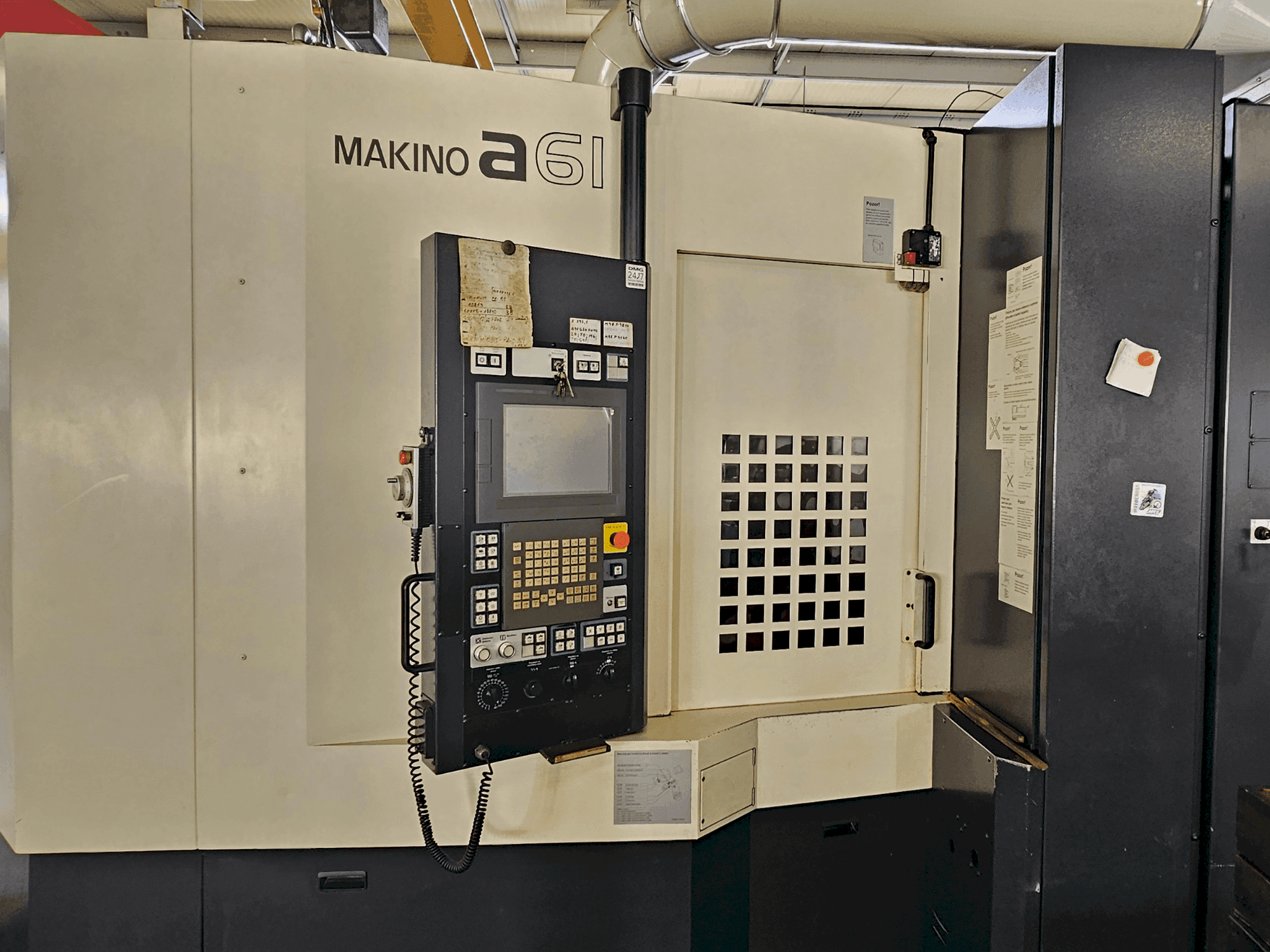 Mašīnas Makino a61 pretskats