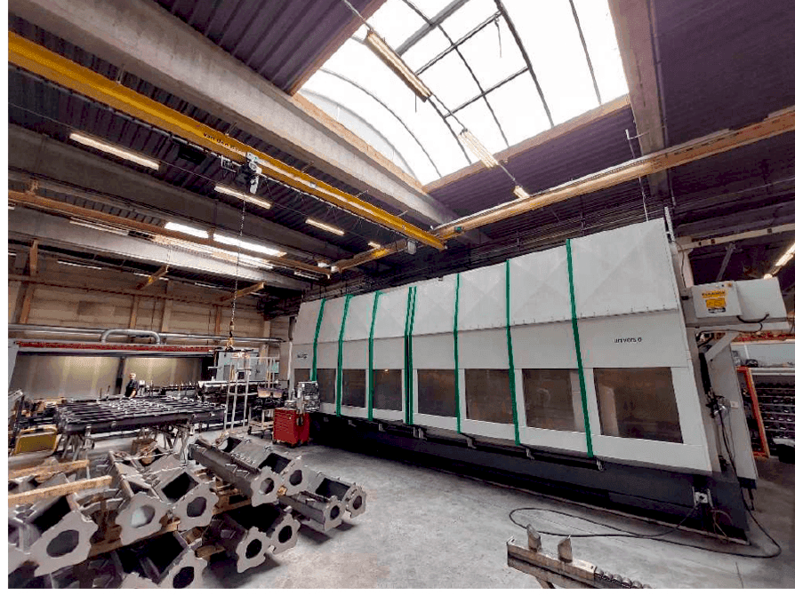 Mašīnas Unisign Univers 6 pretskats