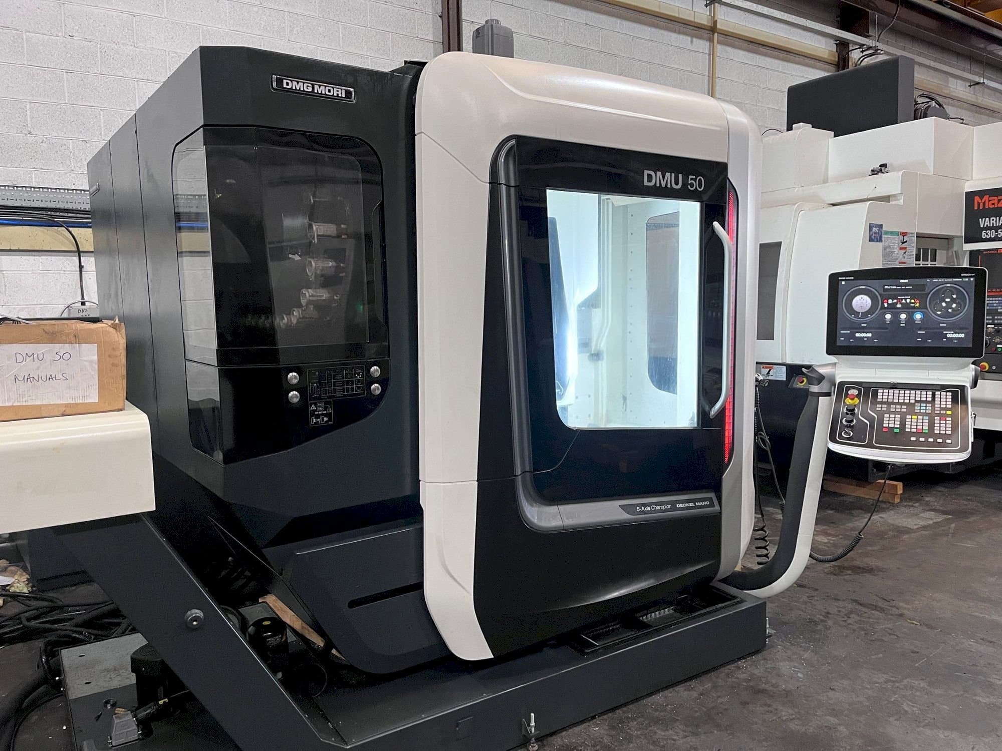 Mašīnas DMG DMU 50 pretskats