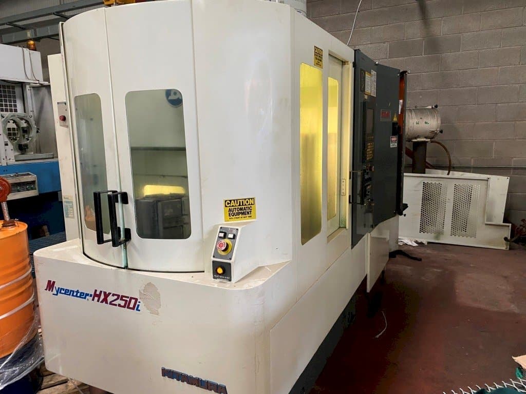 Mašīnas Kitamura Mycenter HX250i pretskats