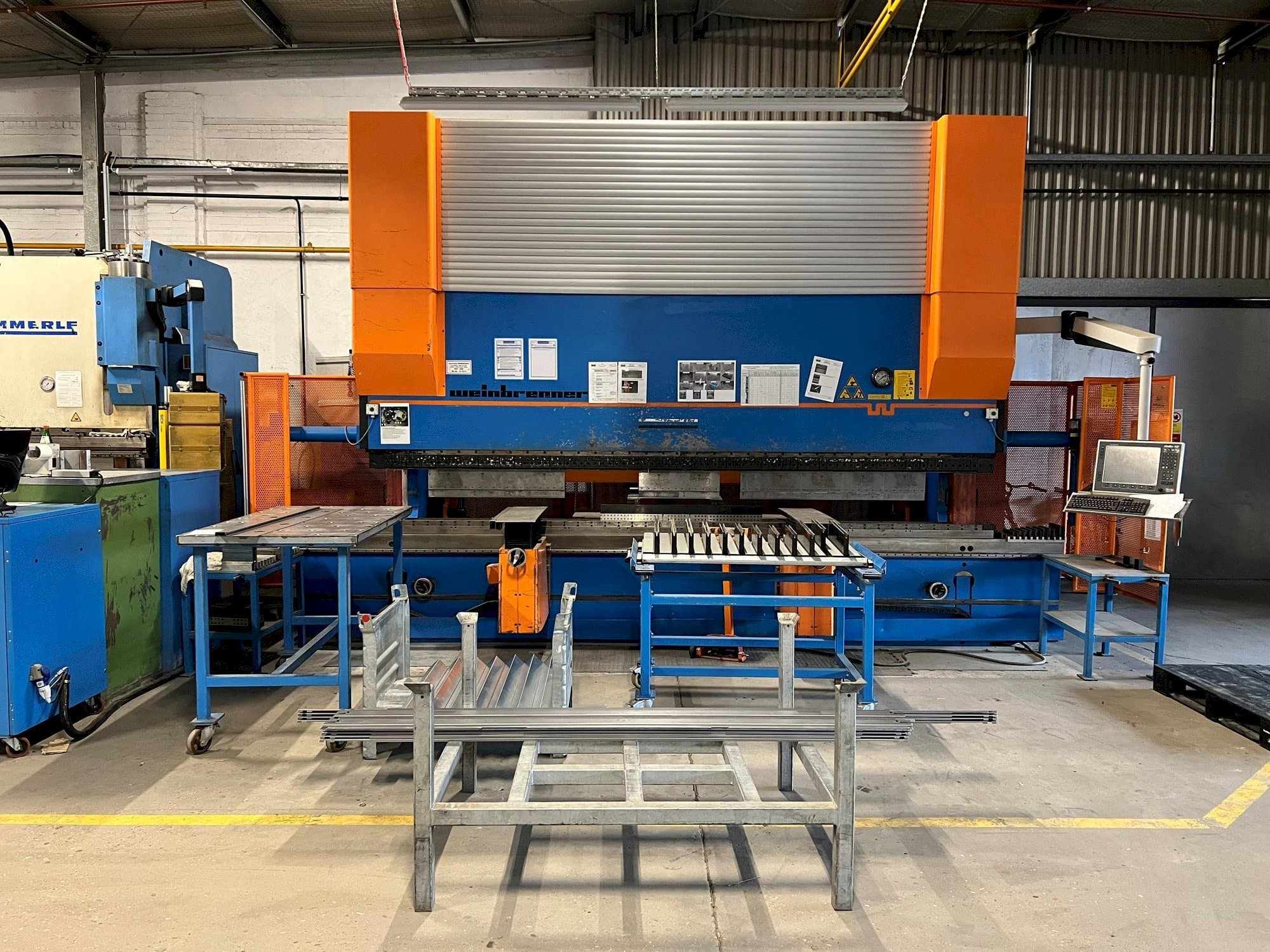 Mašīnas Weinbrenner GP400 pretskats