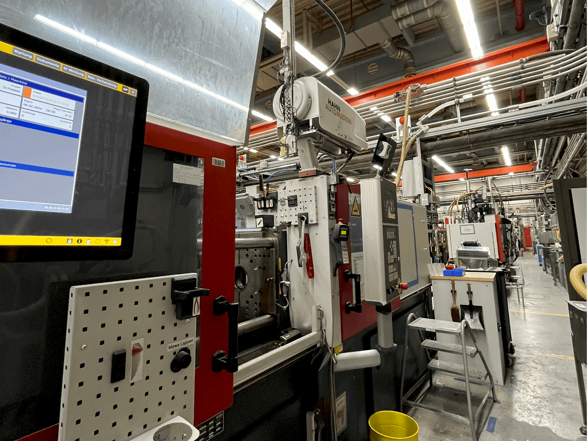 Mašīnas FERROMATIK EE 75 kreisās malas skats